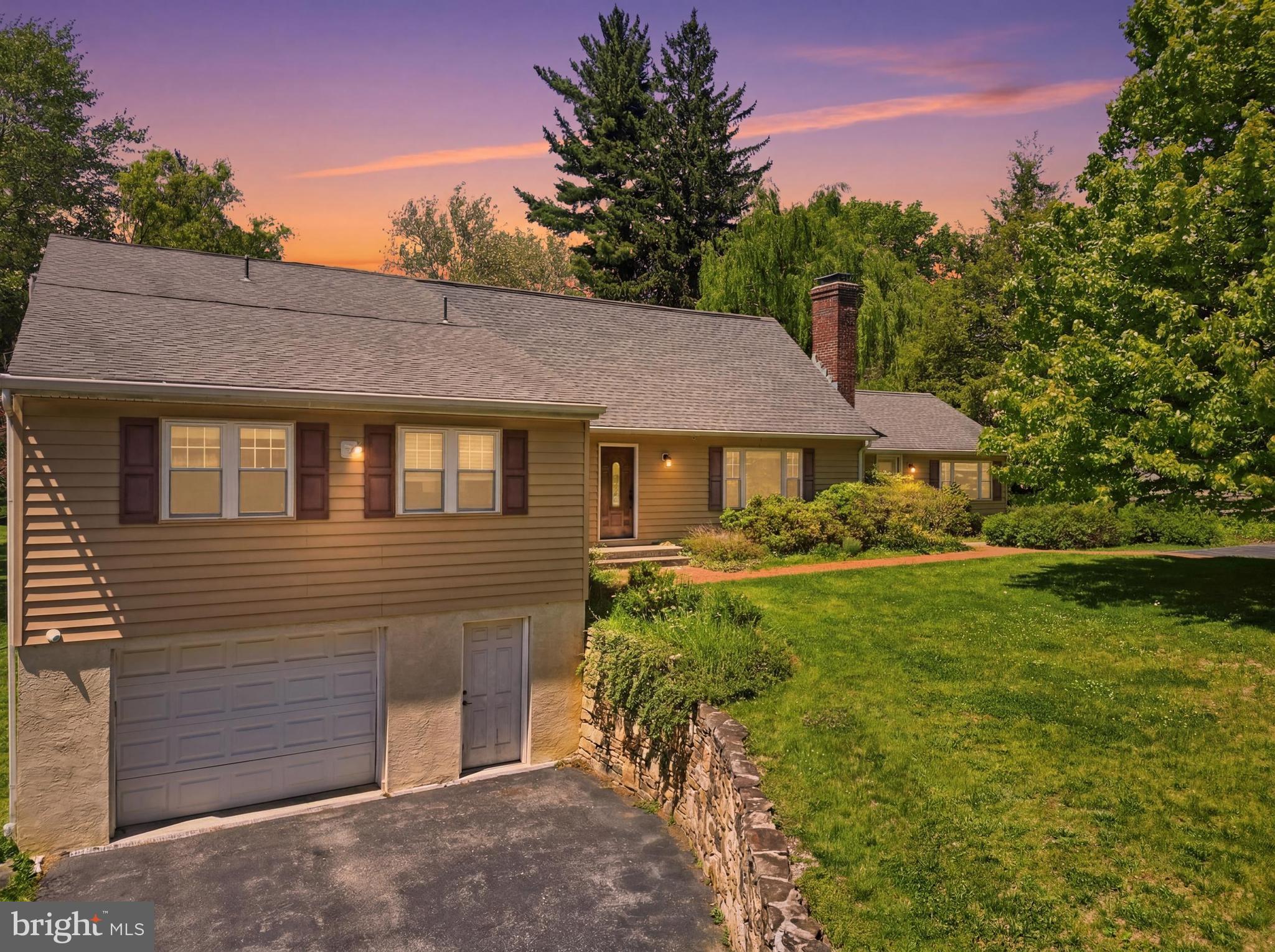 ROSLYN - Residential