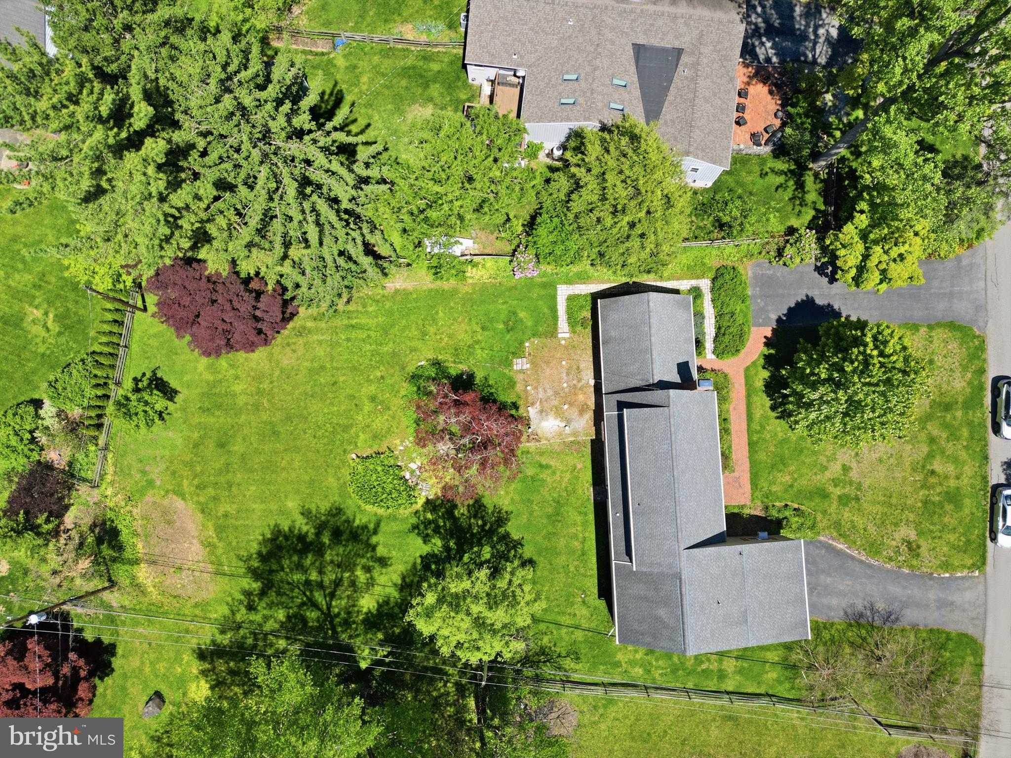 ROSLYN - Residential