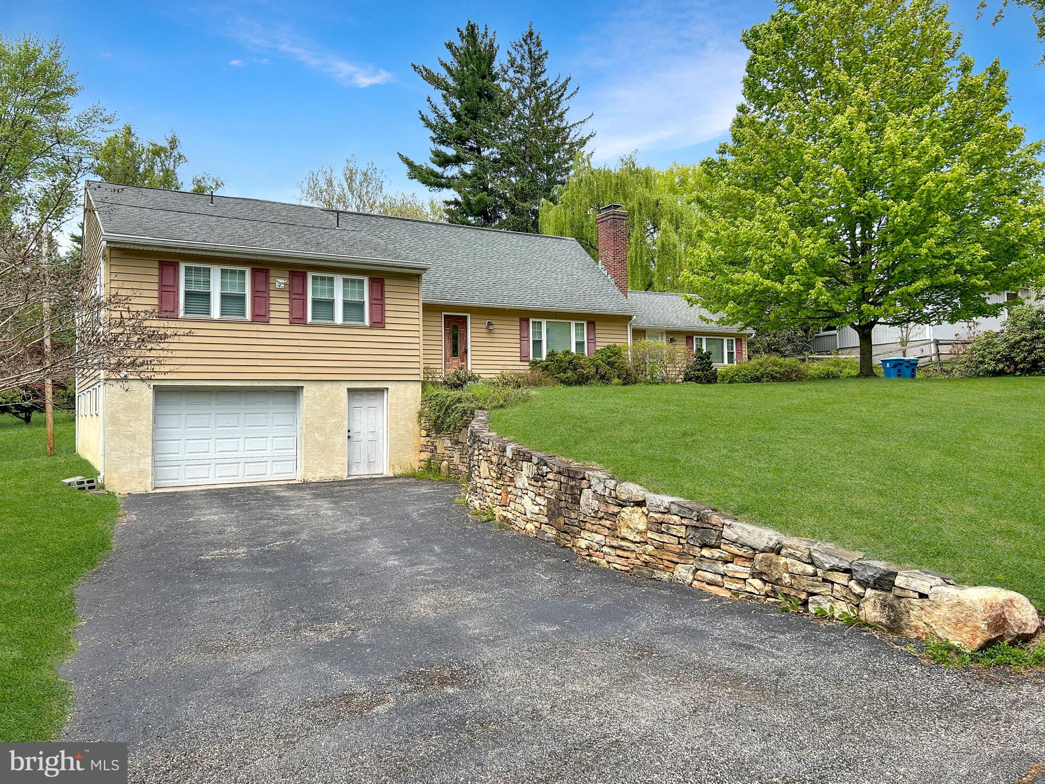 ROSLYN - Residential