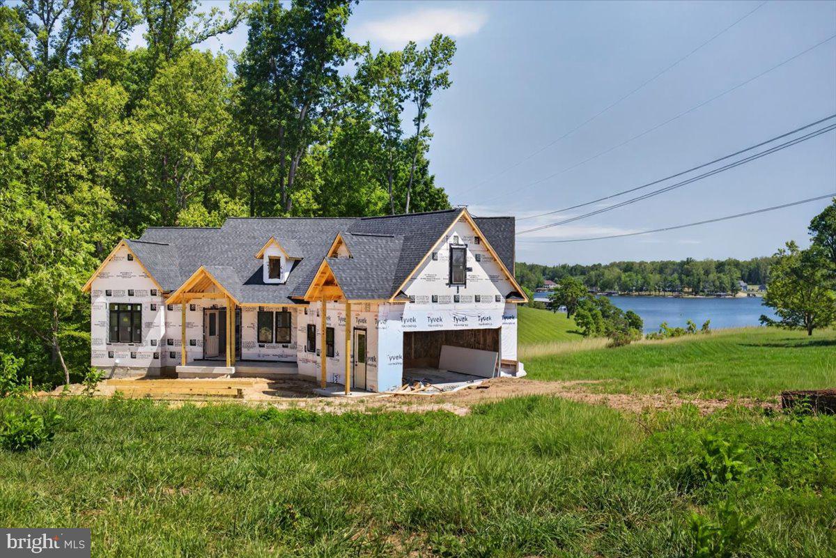 ROCK ISLAND LANDING - Residential