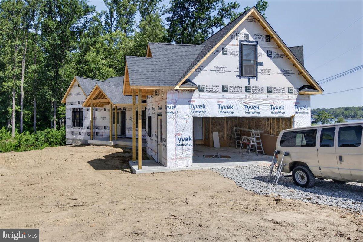 ROCK ISLAND LANDING - Residential