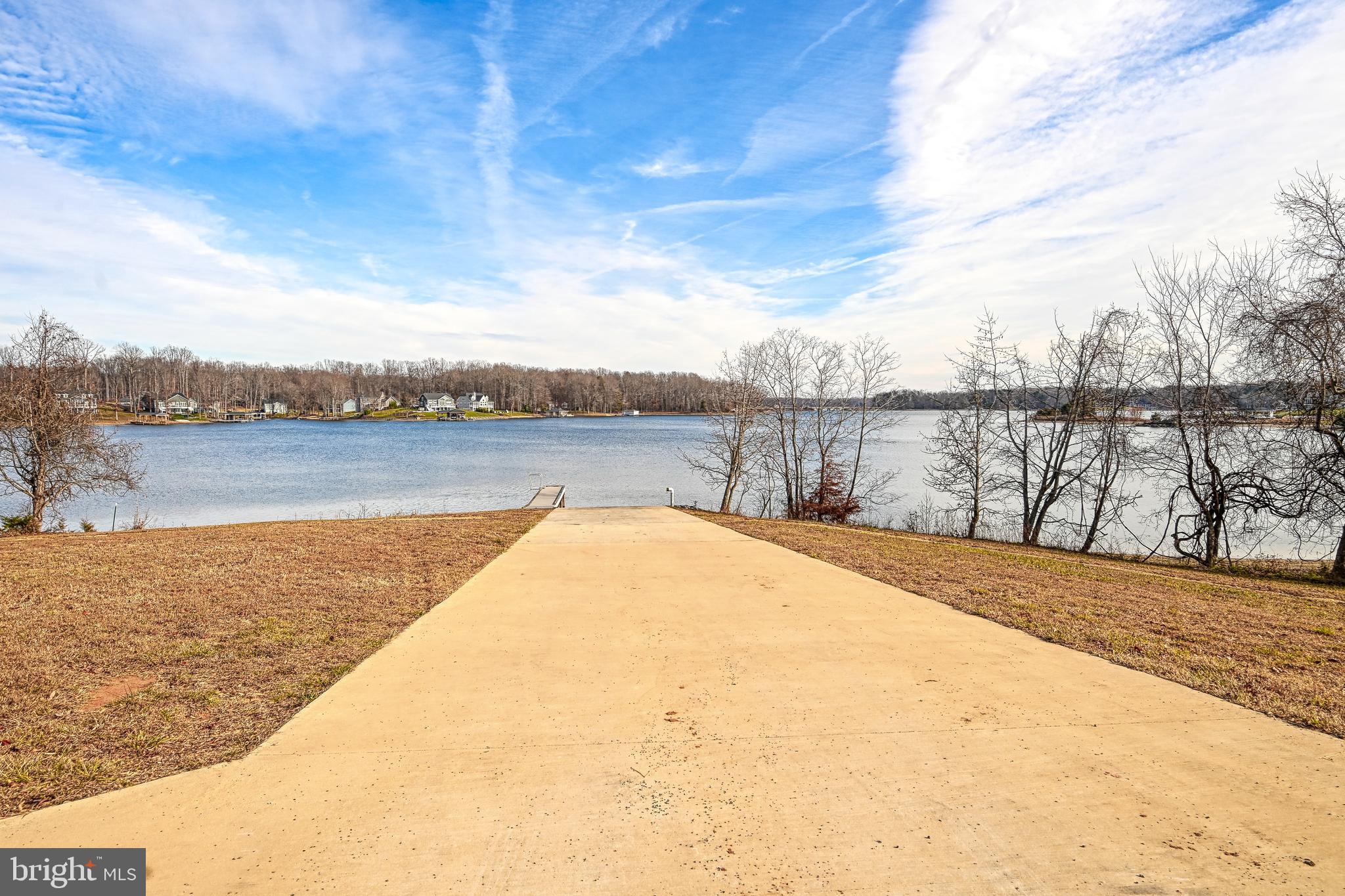 ROCK ISLAND LANDING - Residential