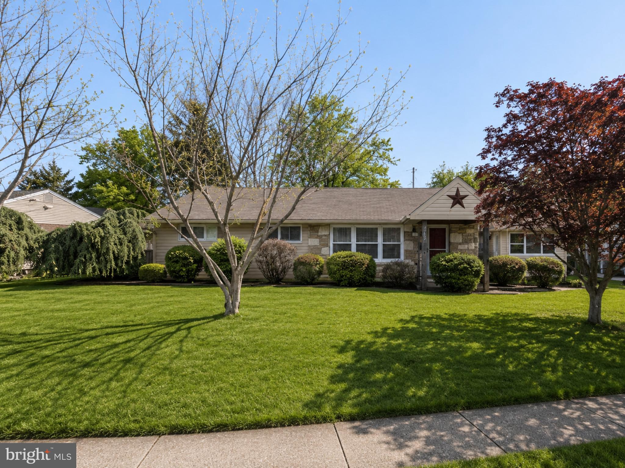 ROSLYN - Residential