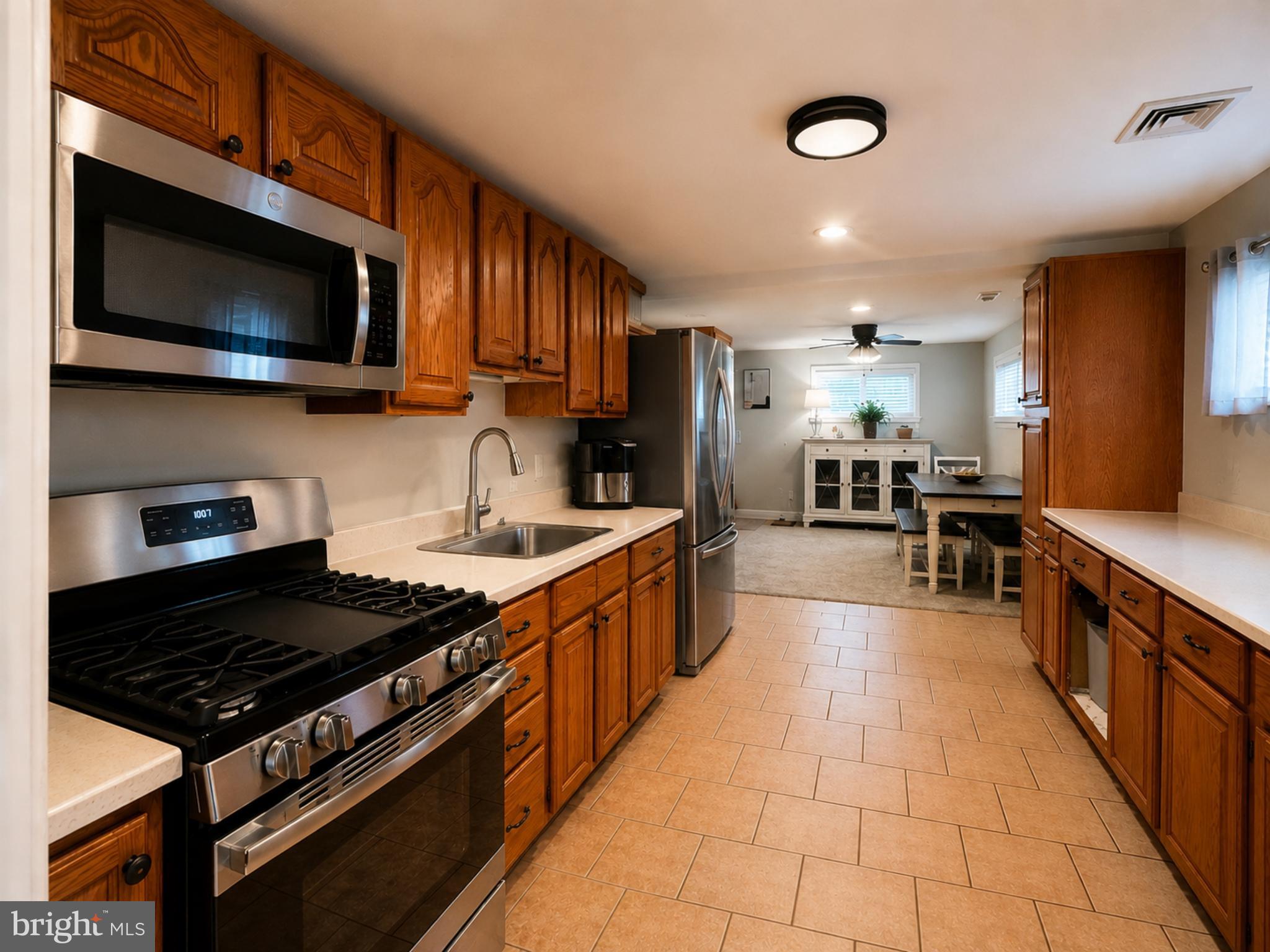 ROSLYN - Residential