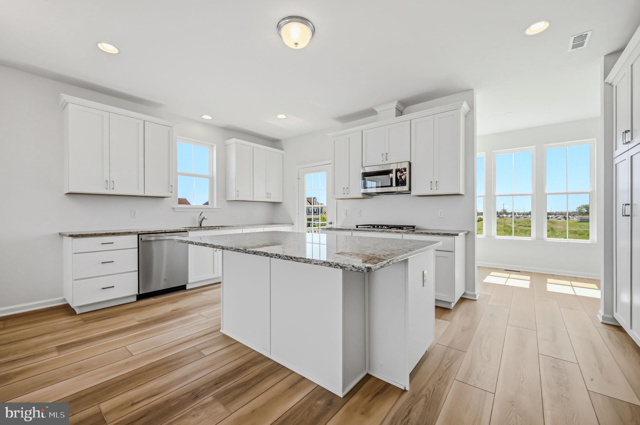 VILLAGE OF BAYBERRY - Residential