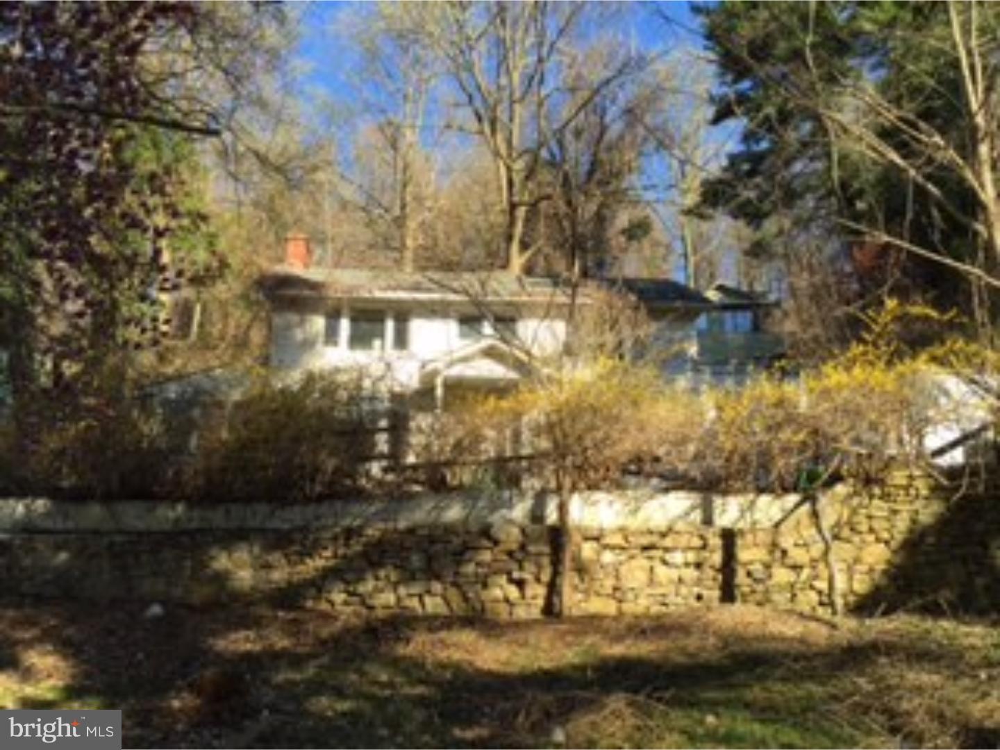 3 bed, 2 bath home in Lower Alsace Twp, Antietam School District. This property is a complete rehab. Property is located on a .30 acre lot and minutes from Rt 422 and the City of Reading. This property is part of the Freddie Mac First Look period for owner occupied and non-profits only until May 12, 2016. Purchaser responsible for any and all municipal requirements with Lower Alsace including any transfer requirements, purchaser to pay both sides of the transfer tax, no letters of intent, all funds must be certified including down money with no exceptions. Bank owned/REO property. All showings and any access to the property must be coordinated through the listing agent.