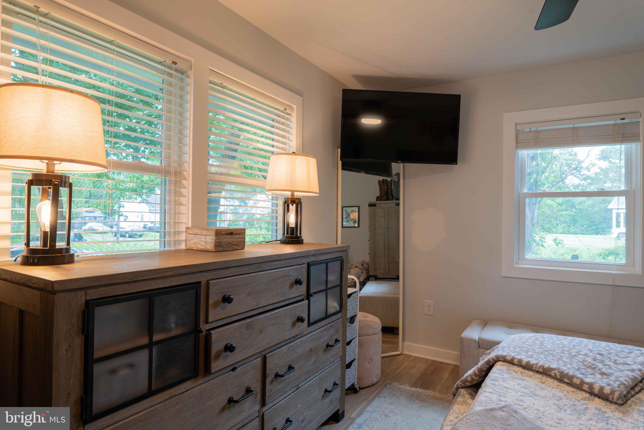 MRS H L STINNETT - Residential