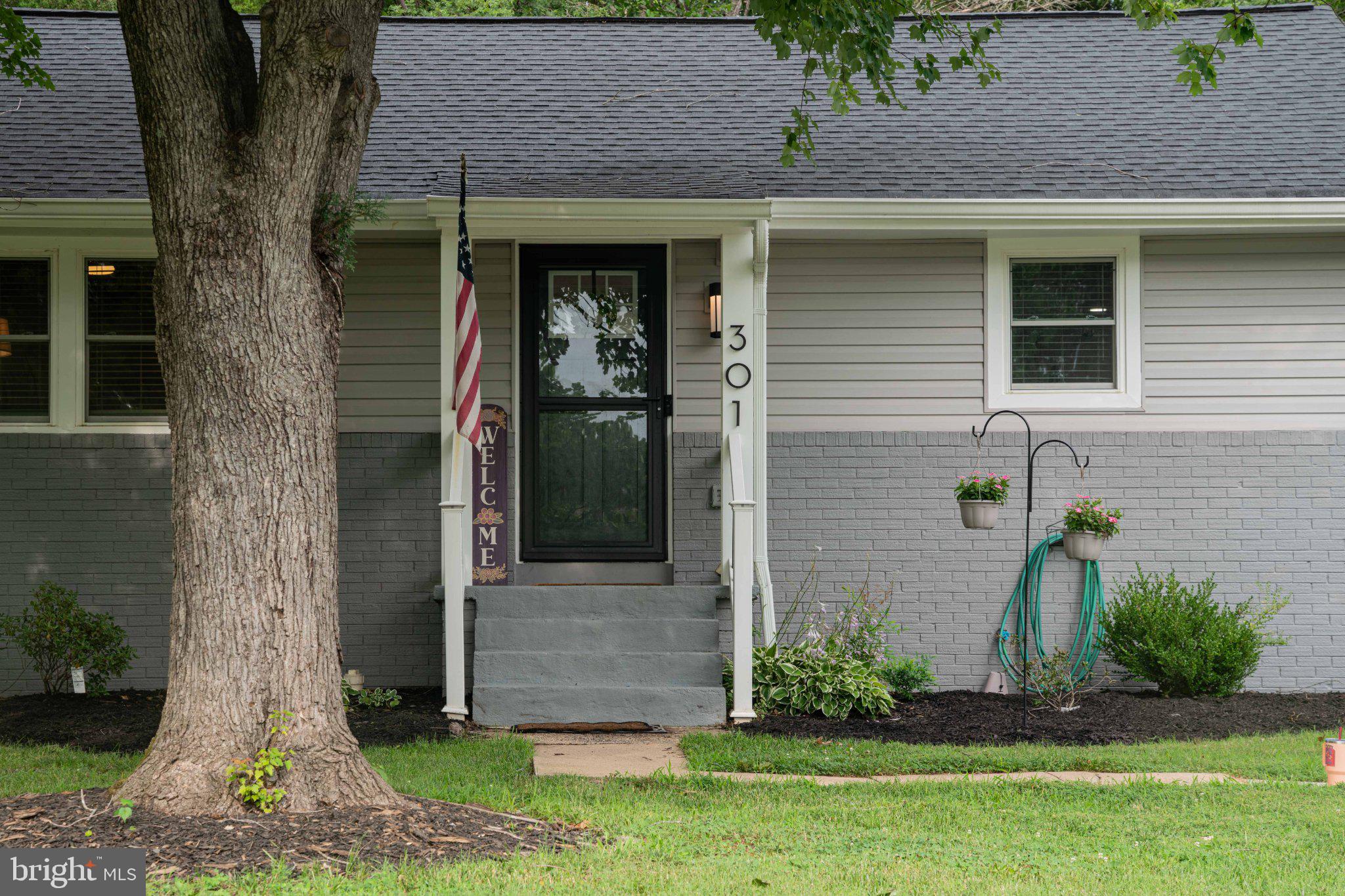 MRS H L STINNETT - Residential