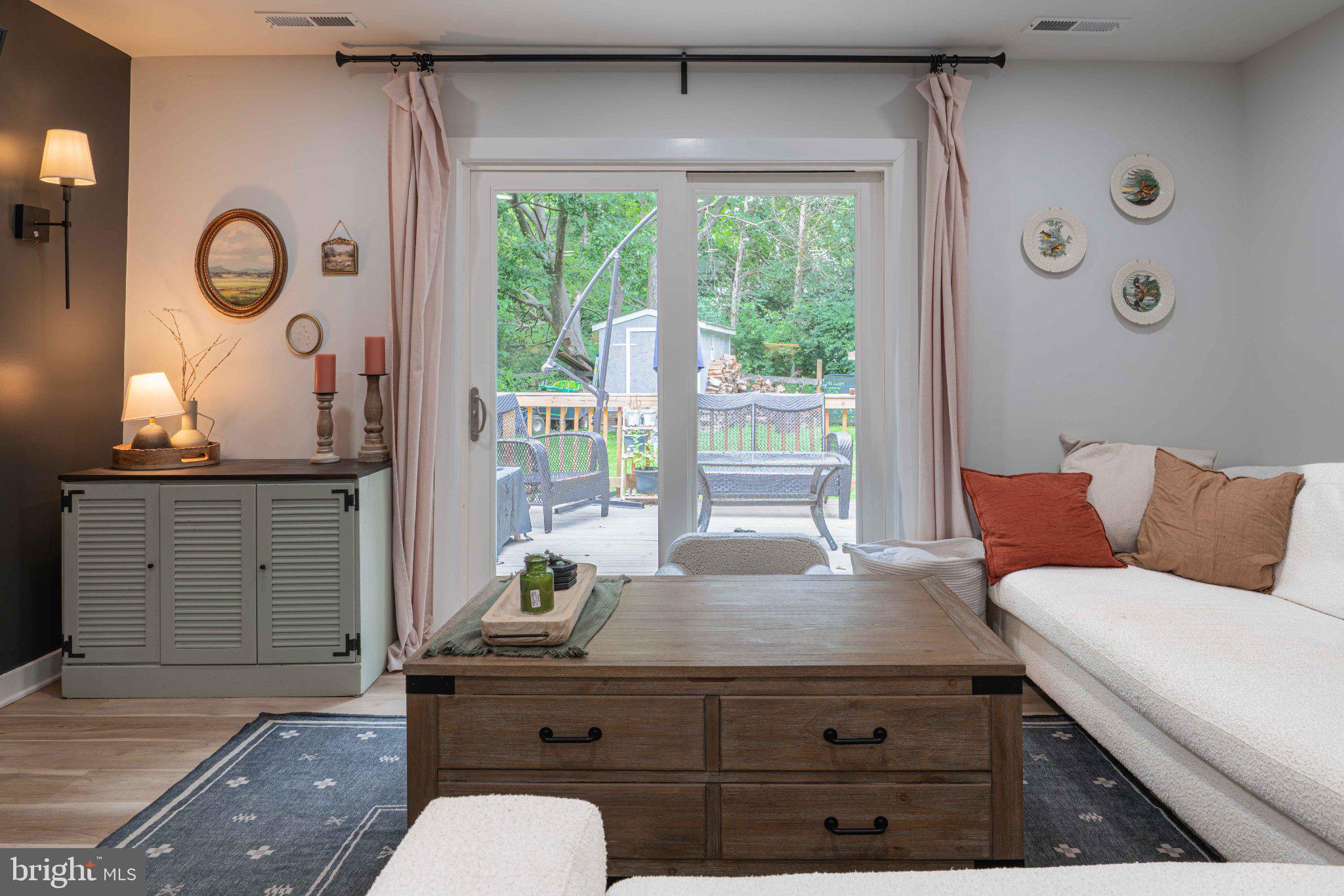 MRS H L STINNETT - Residential