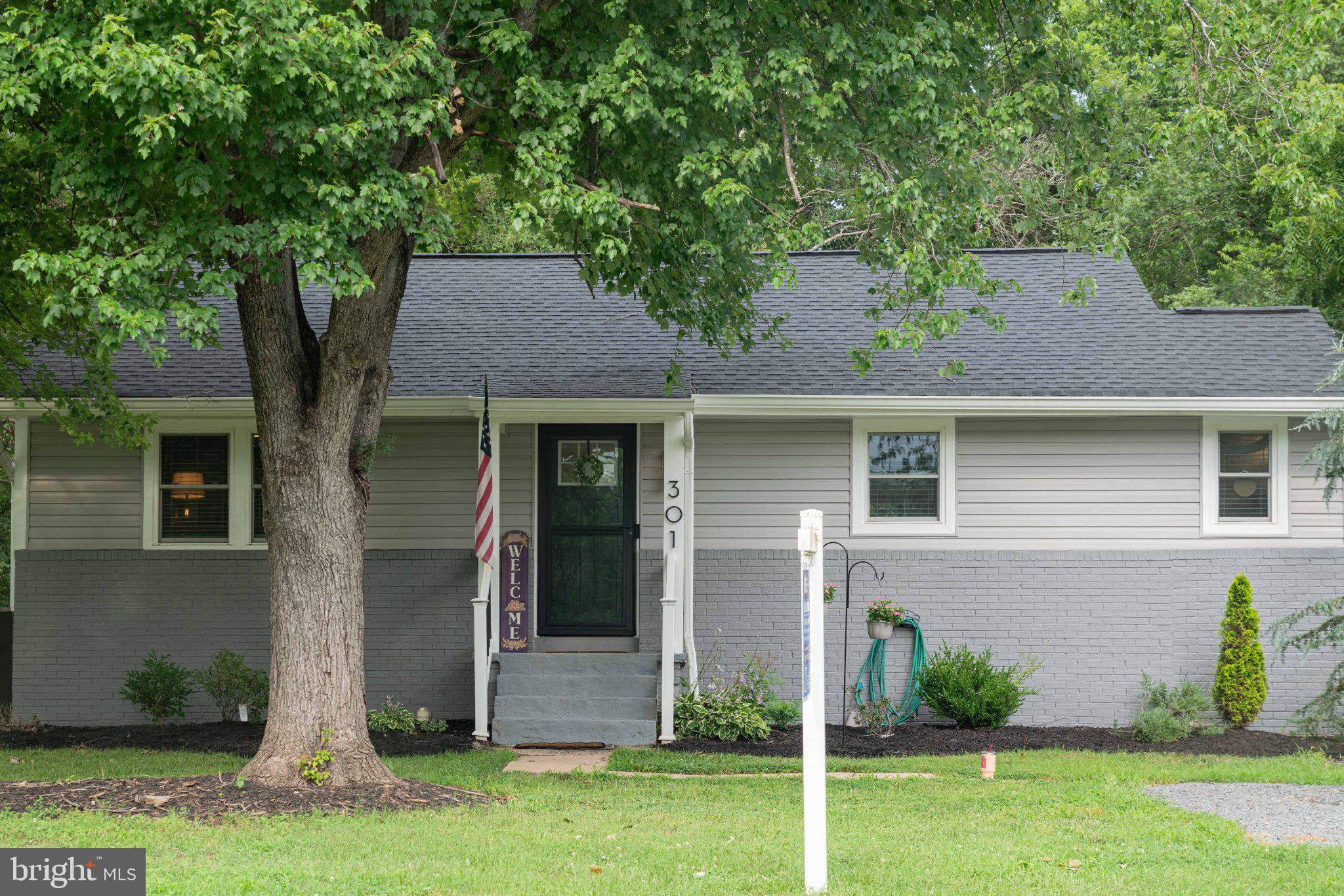MRS H L STINNETT - Residential