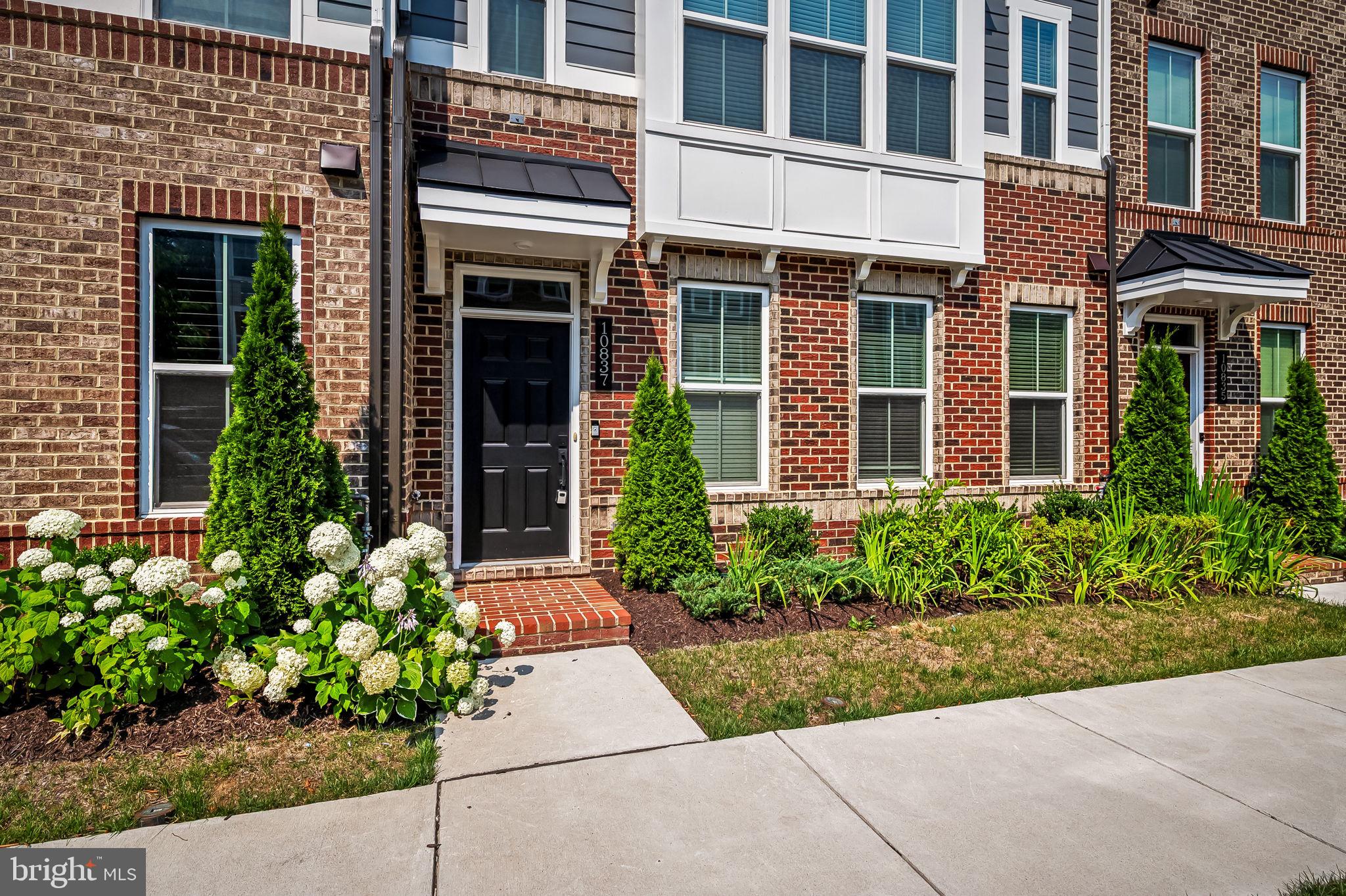 GREENLEIGH AT CROSSROADS - Residential