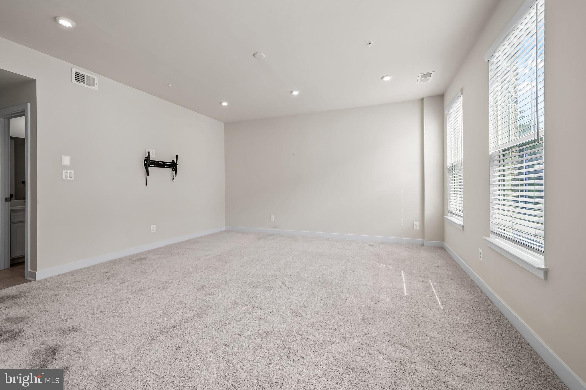 GREENLEIGH AT CROSSROADS - Residential