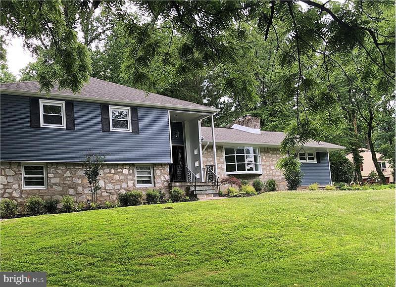 HUNTINGDON VALLEY - Residential