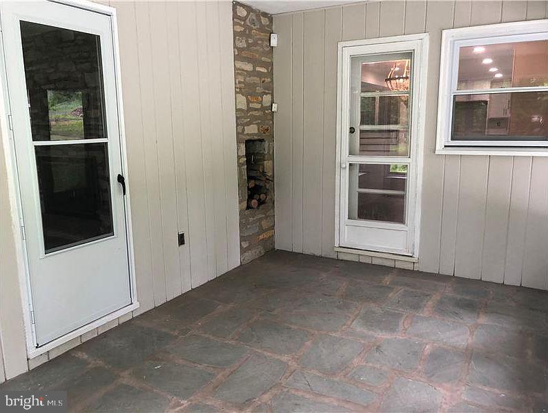 HUNTINGDON VALLEY - Residential