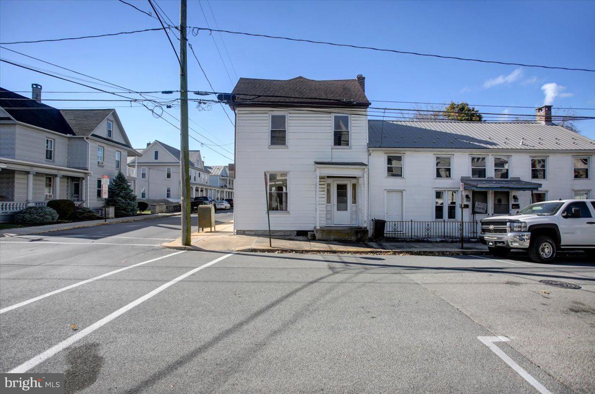 Welcome to 100 N Penn St, this home features four bedrooms, is located in the borough and has off street parking!  This property could be a primary residence or an investment home. Schedule your showing today to see the potential this home can offer with a little TLC!