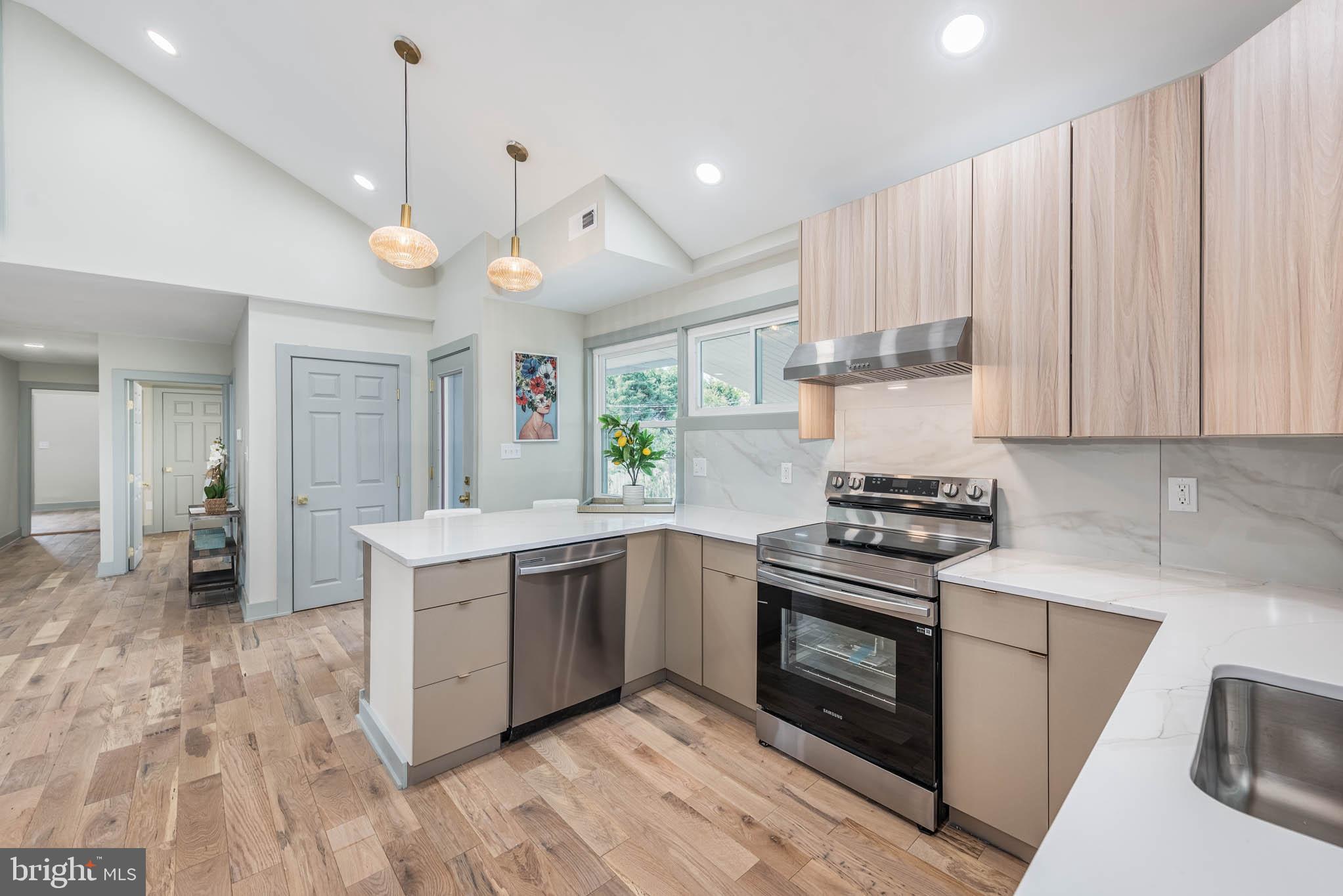KNOLLWOOD - Residential