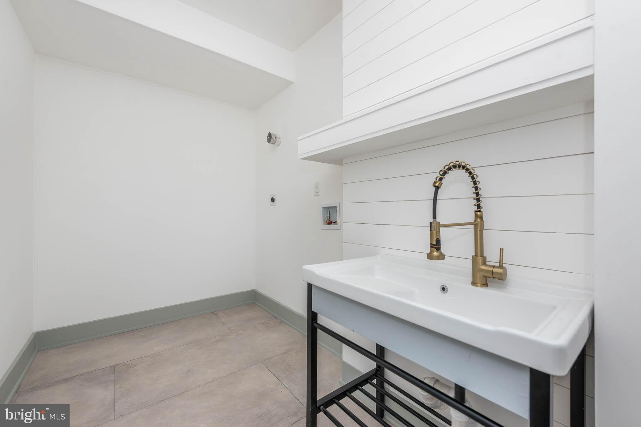 KNOLLWOOD - Residential