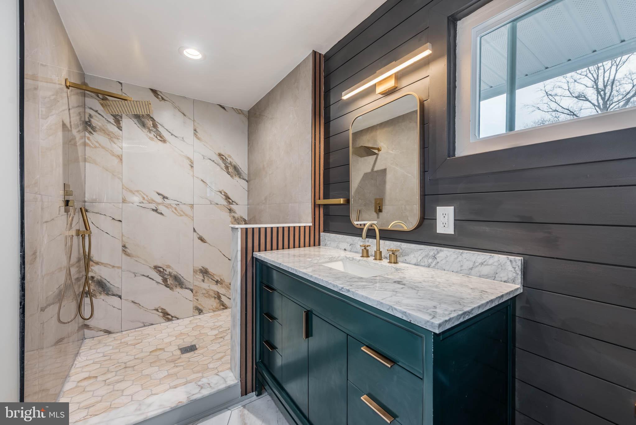 KNOLLWOOD - Residential