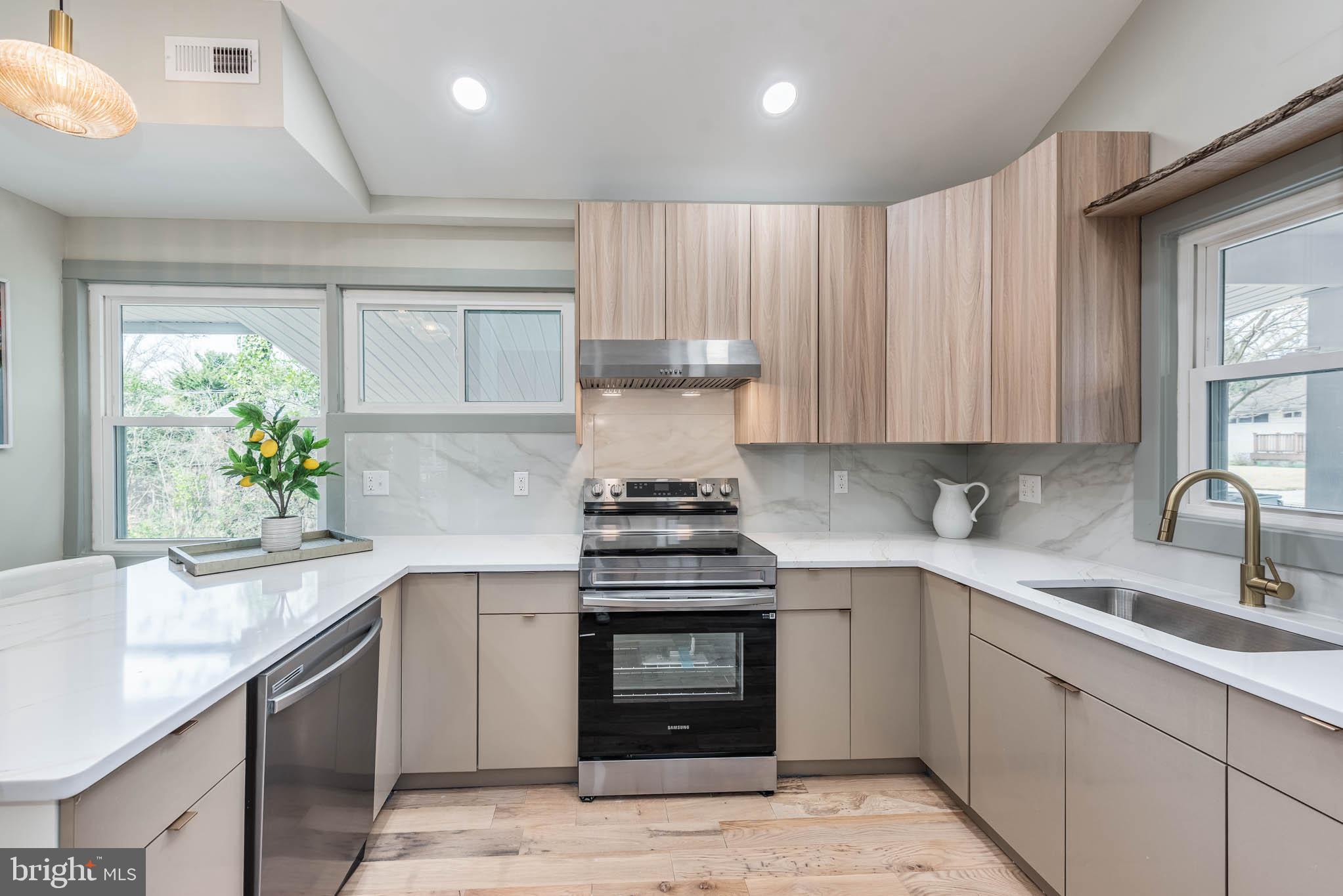 KNOLLWOOD - Residential