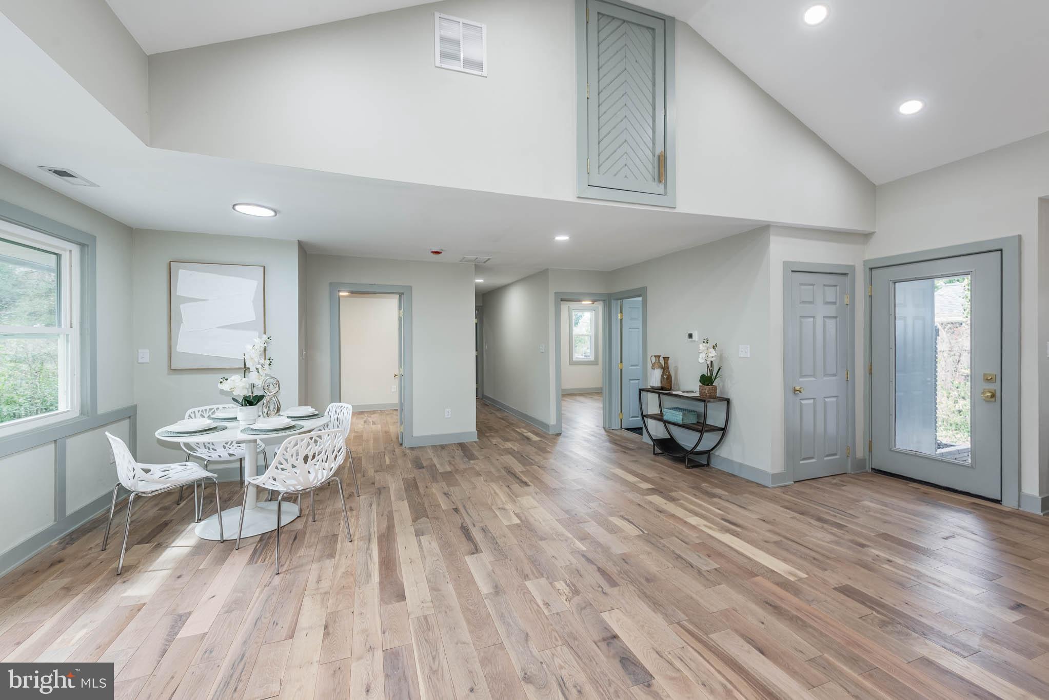 KNOLLWOOD - Residential