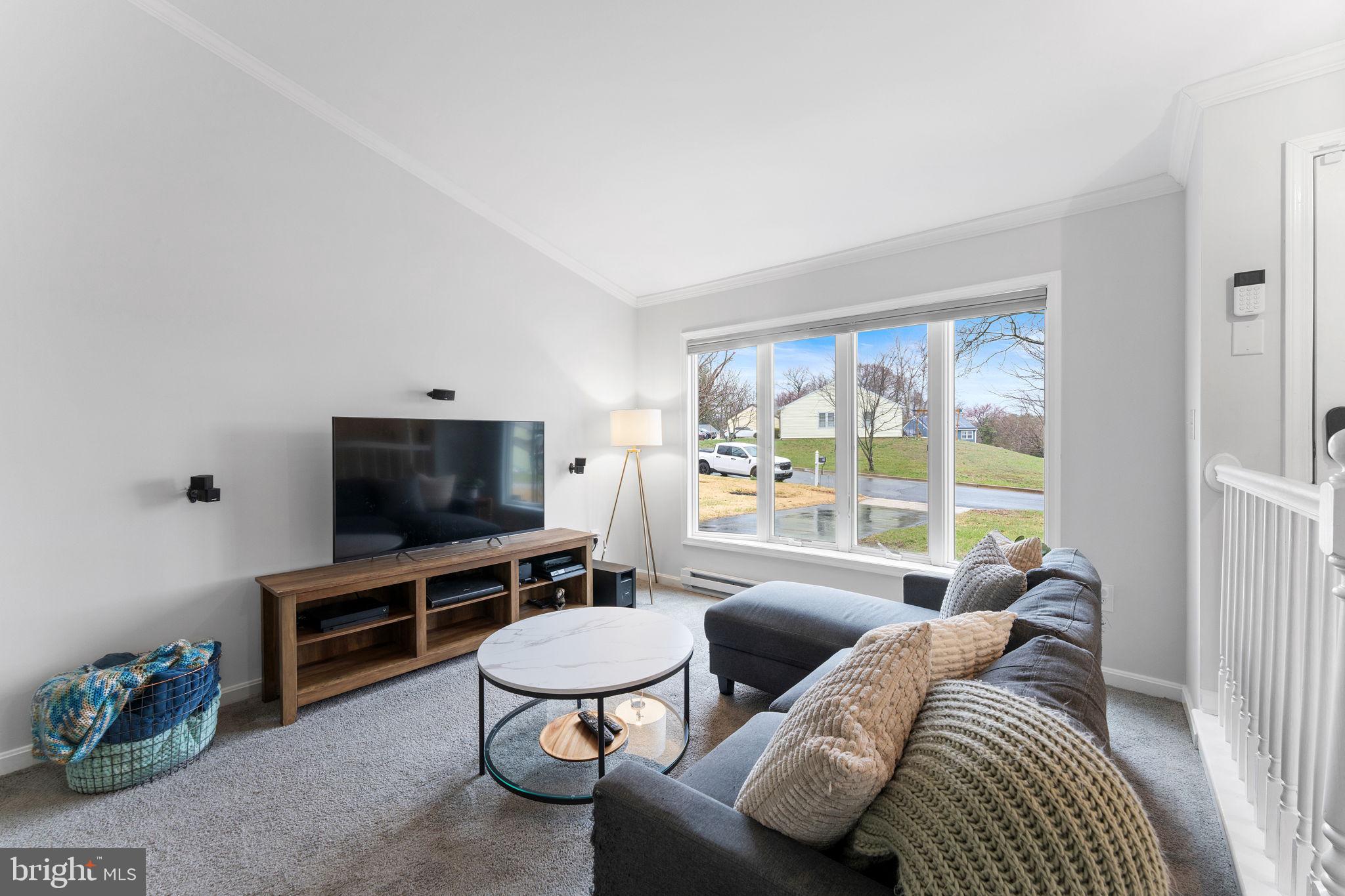 RAMBLING HILLS - Residential