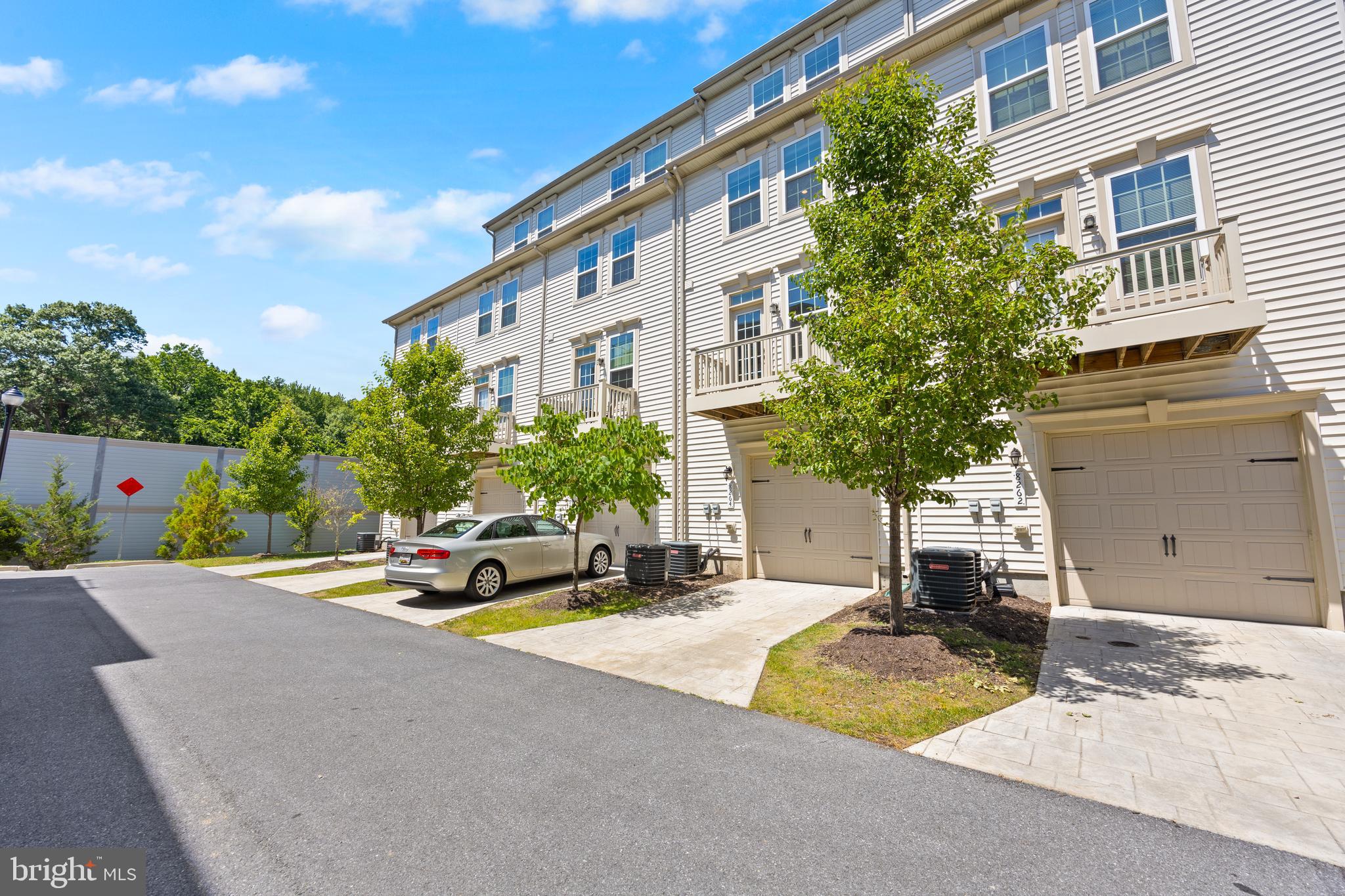 GREENBELT STATION - Residential