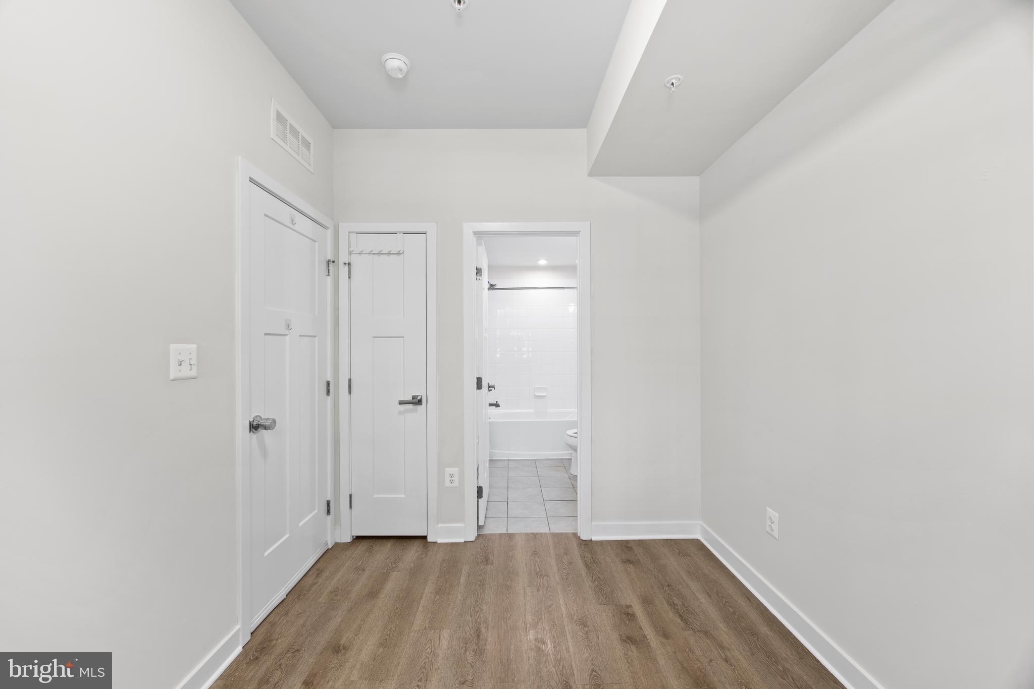 GREENBELT STATION - Residential