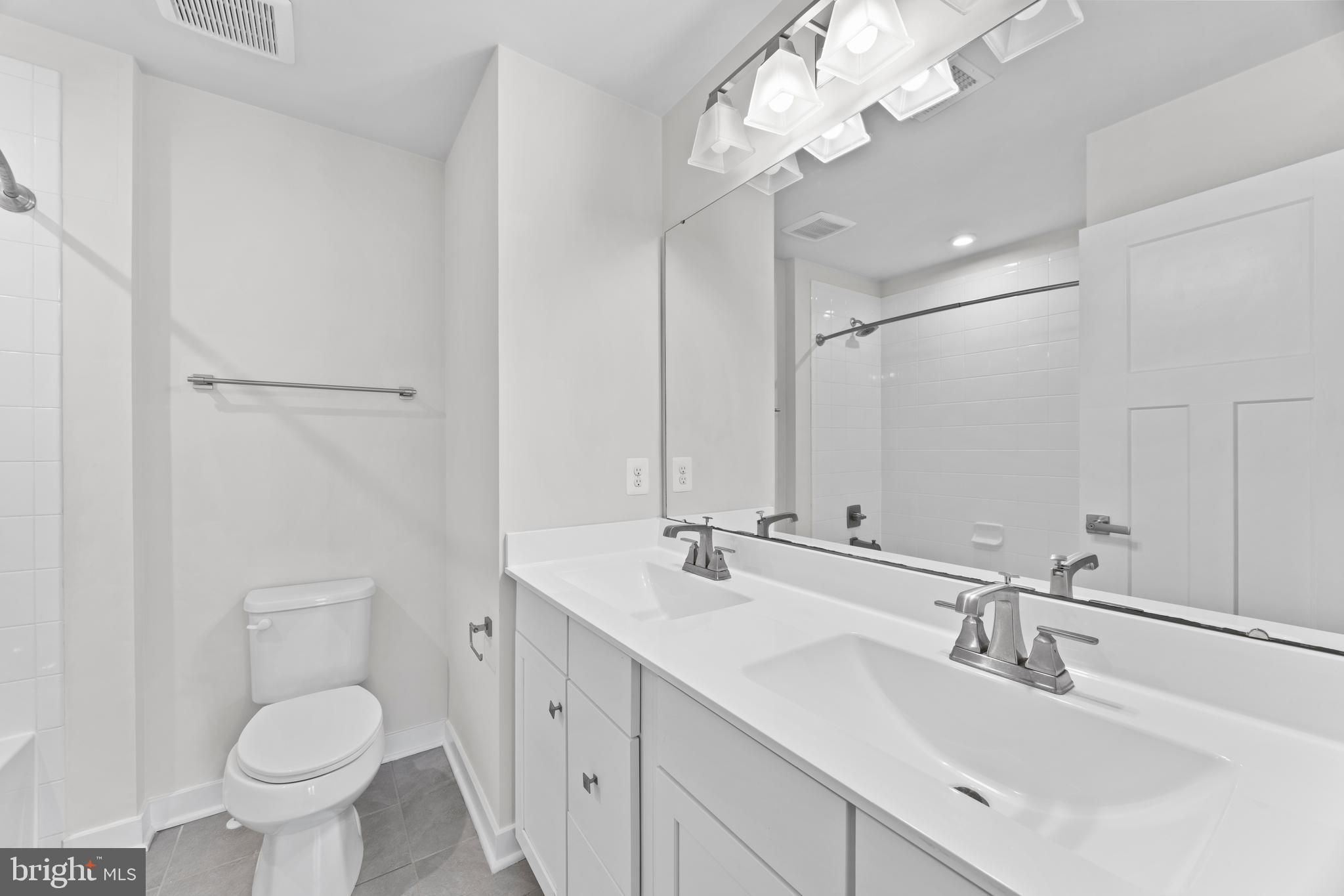 GREENBELT STATION - Residential
