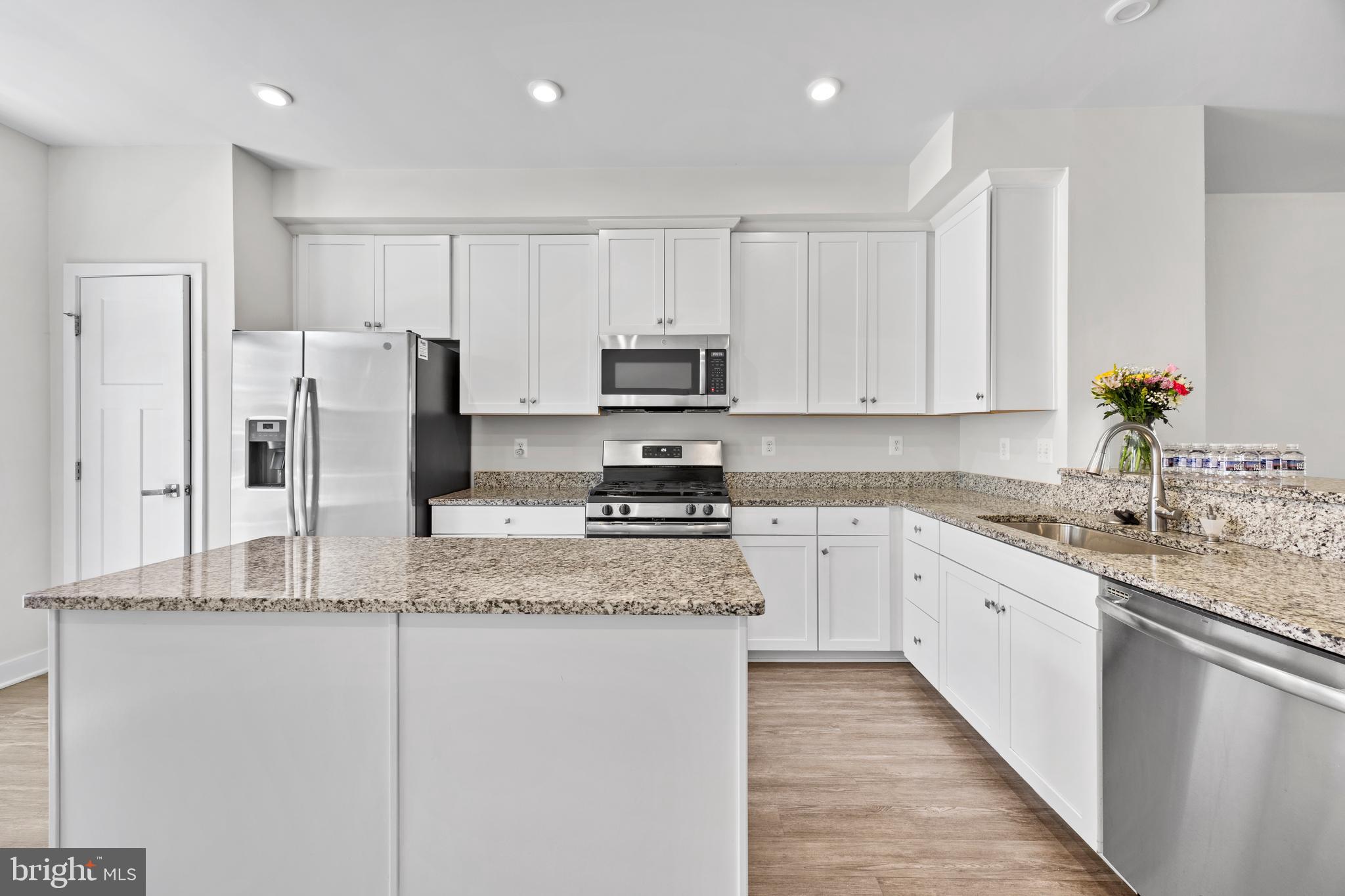 GREENBELT STATION - Residential