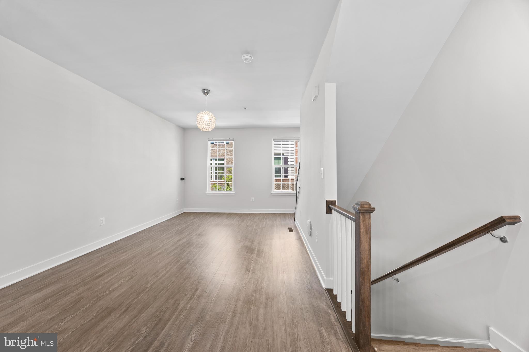 GREENBELT STATION - Residential