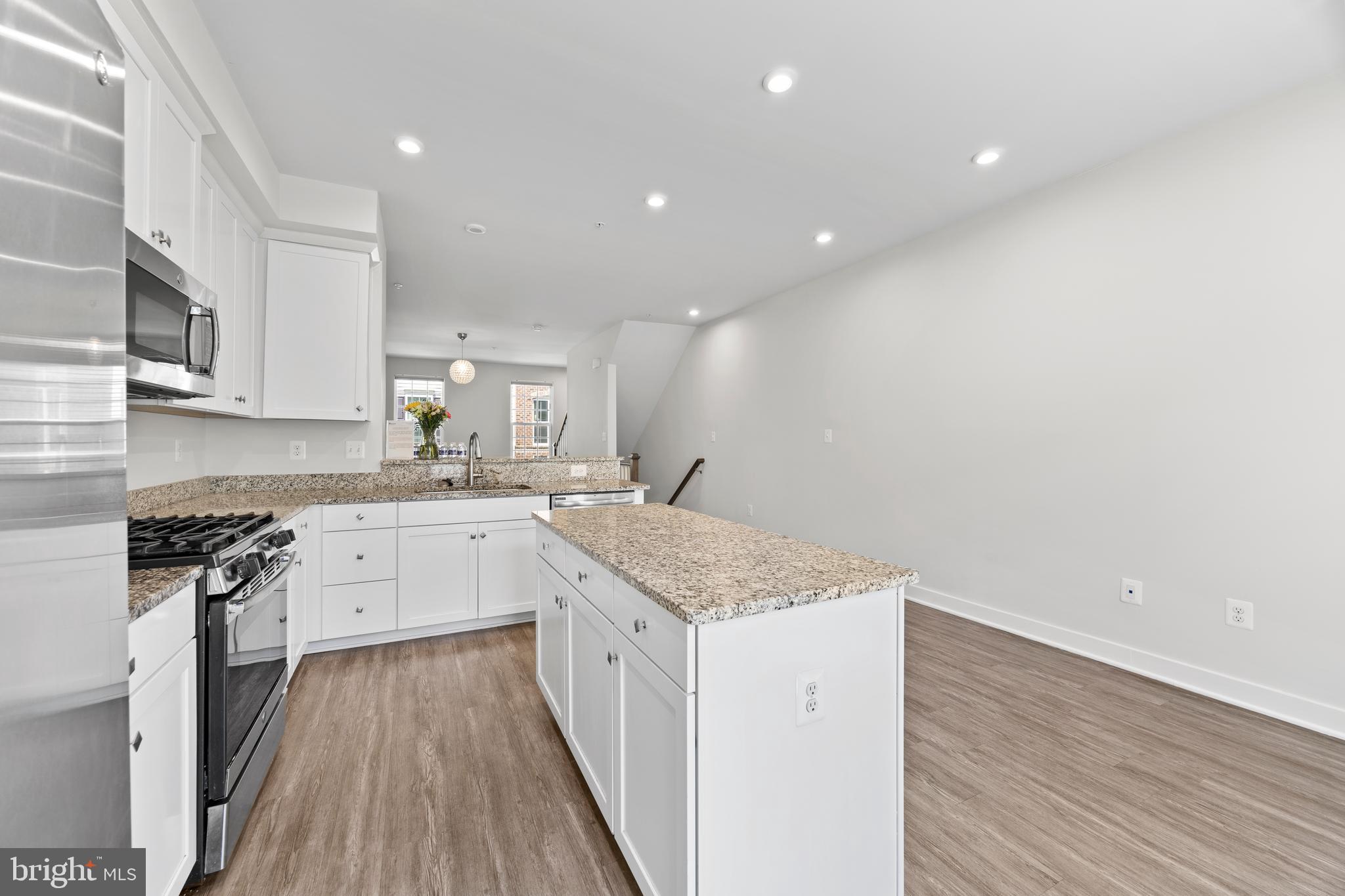 GREENBELT STATION - Residential
