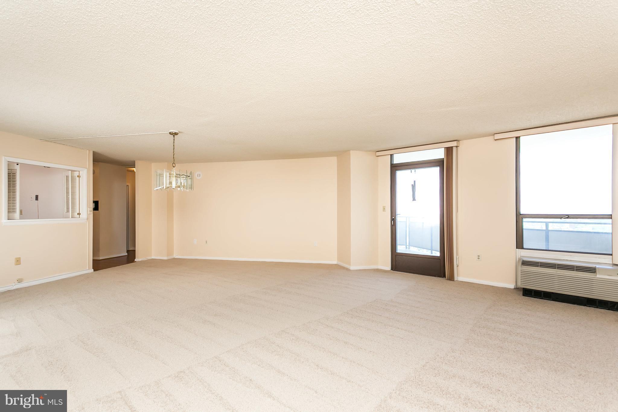 RIDGELY TOWSON CENTER - Residential