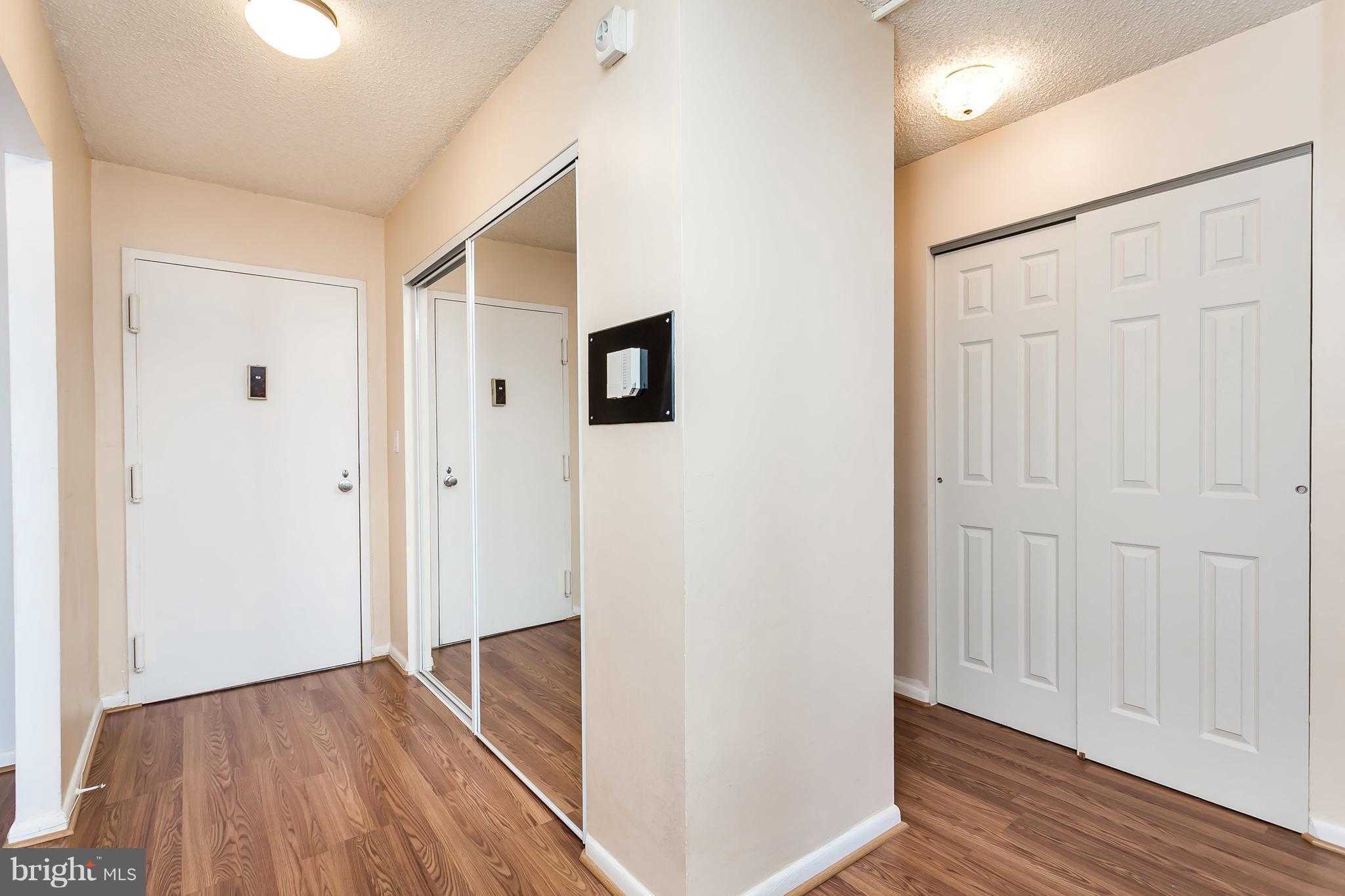 RIDGELY TOWSON CENTER - Residential