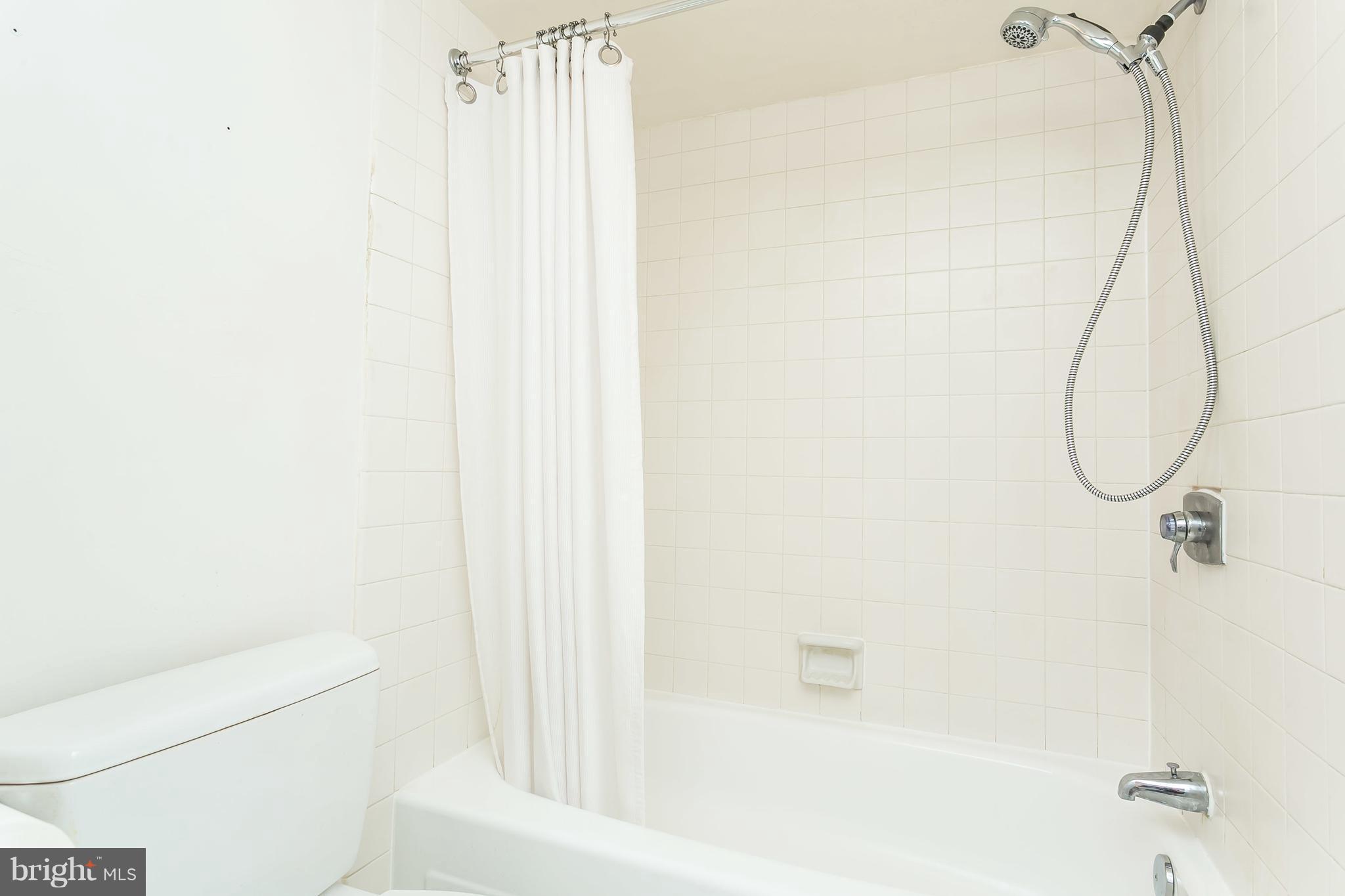 RIDGELY TOWSON CENTER - Residential