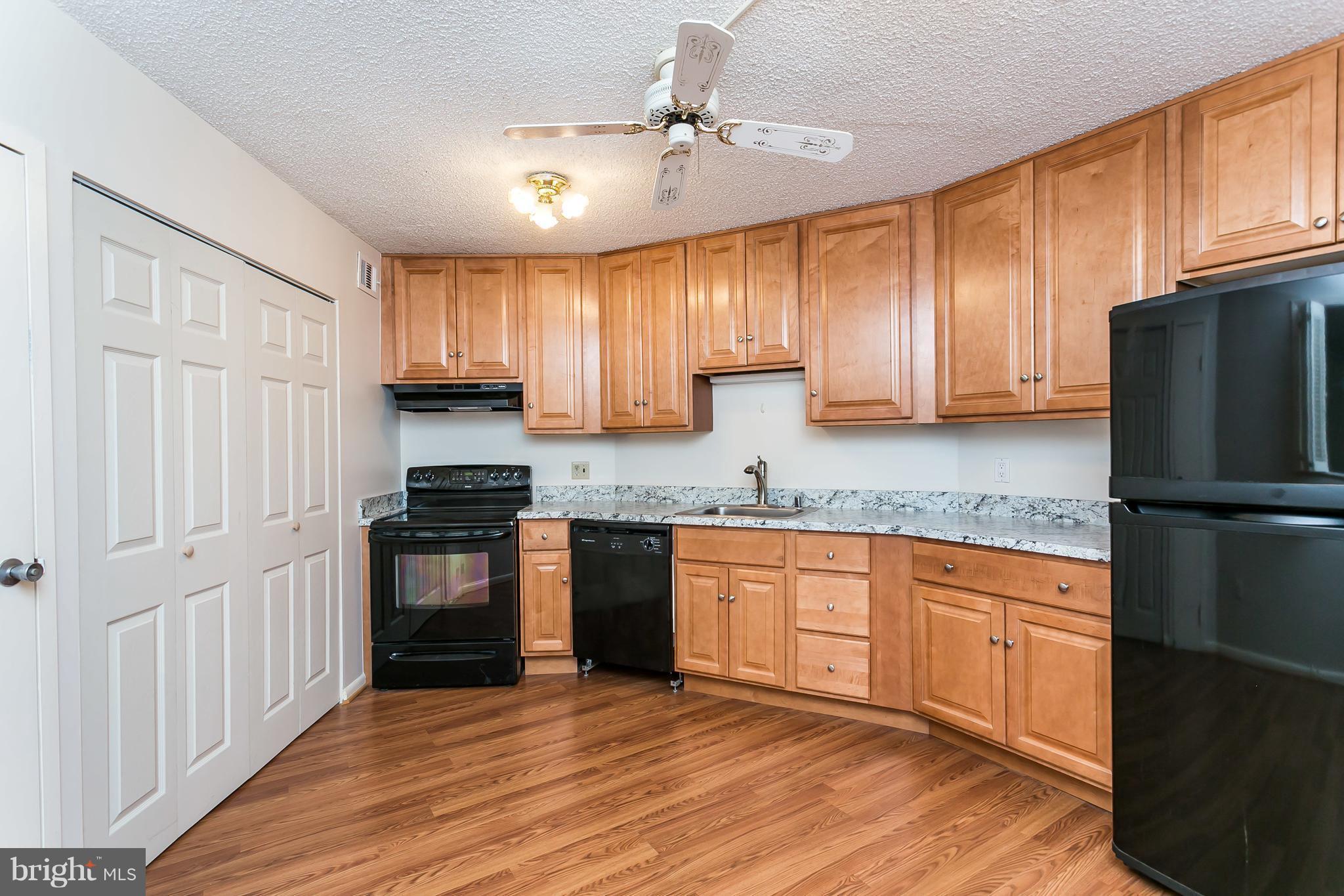 RIDGELY TOWSON CENTER - Residential