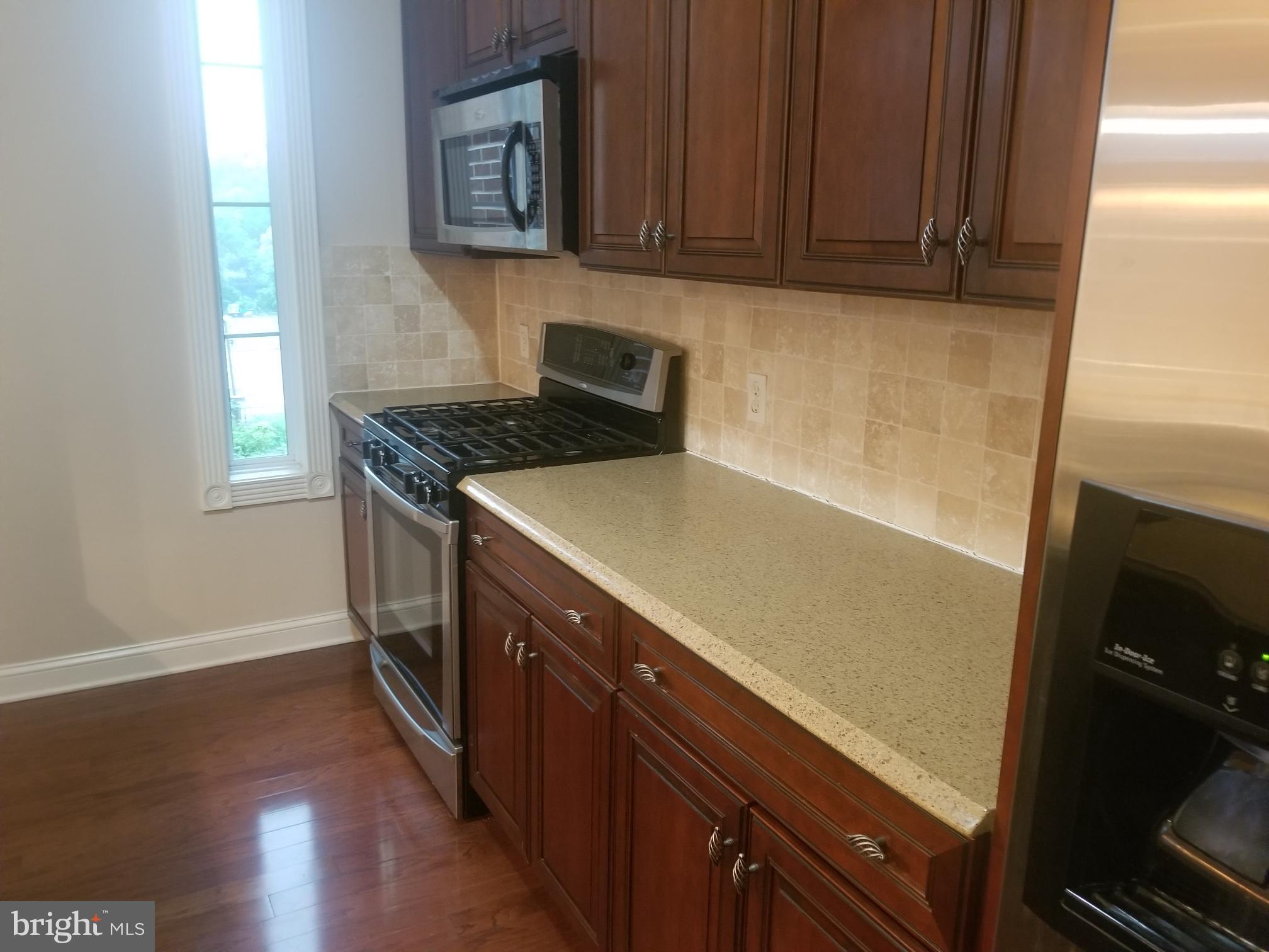 THE GRANDE AT RIVERVIEW - Residential