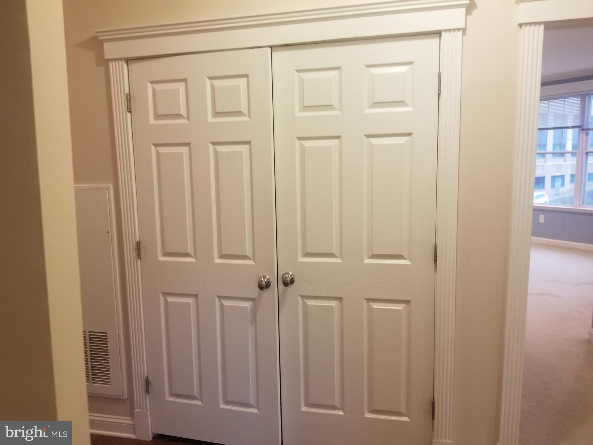 THE GRANDE AT RIVERVIEW - Residential