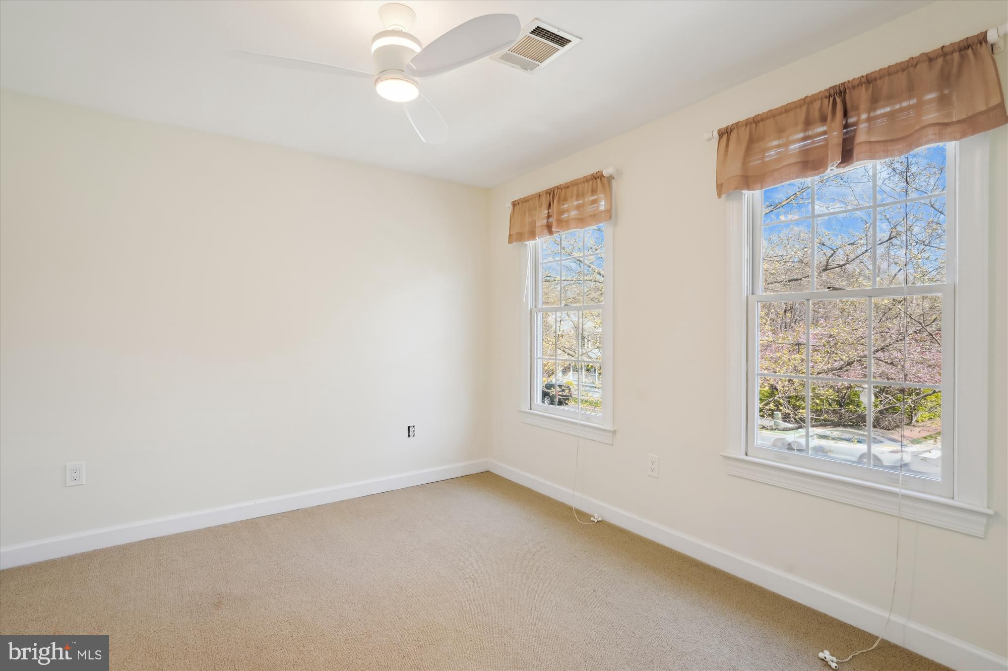 KENTLANDS - Residential
