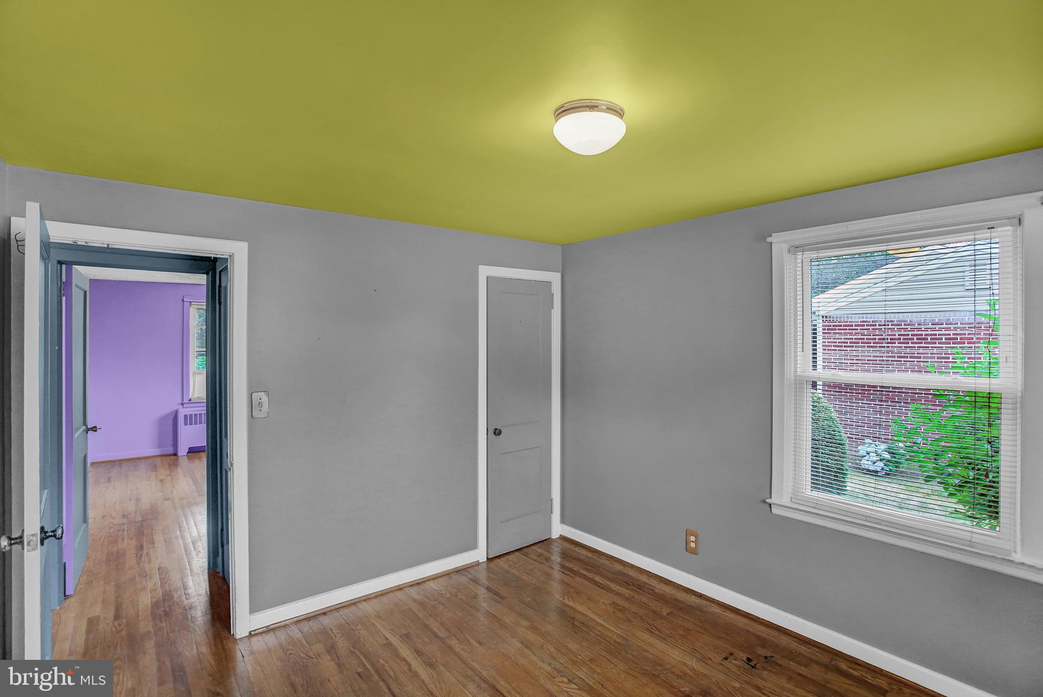 WOODLAND VIEW - Residential