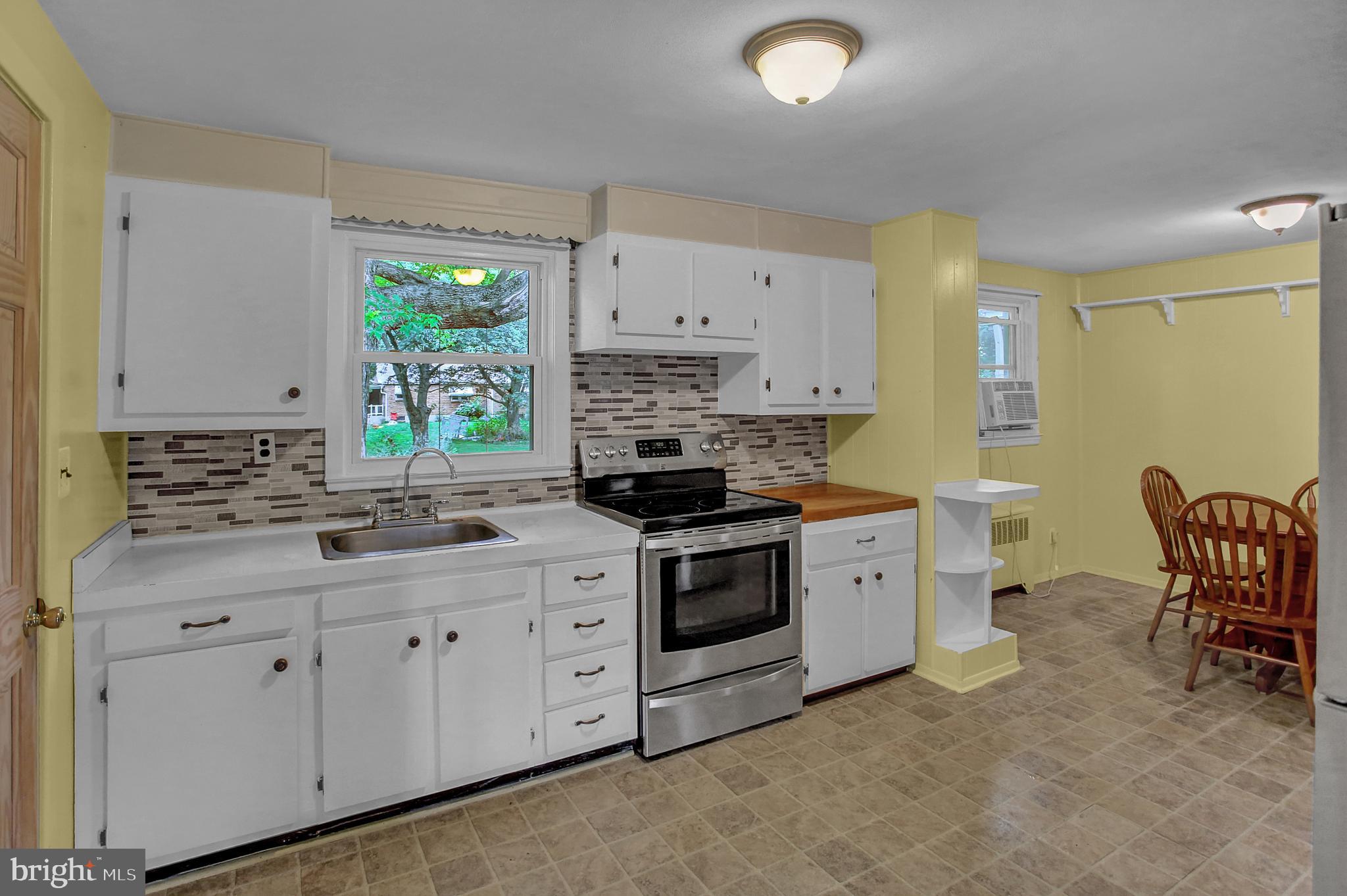 WOODLAND VIEW - Residential