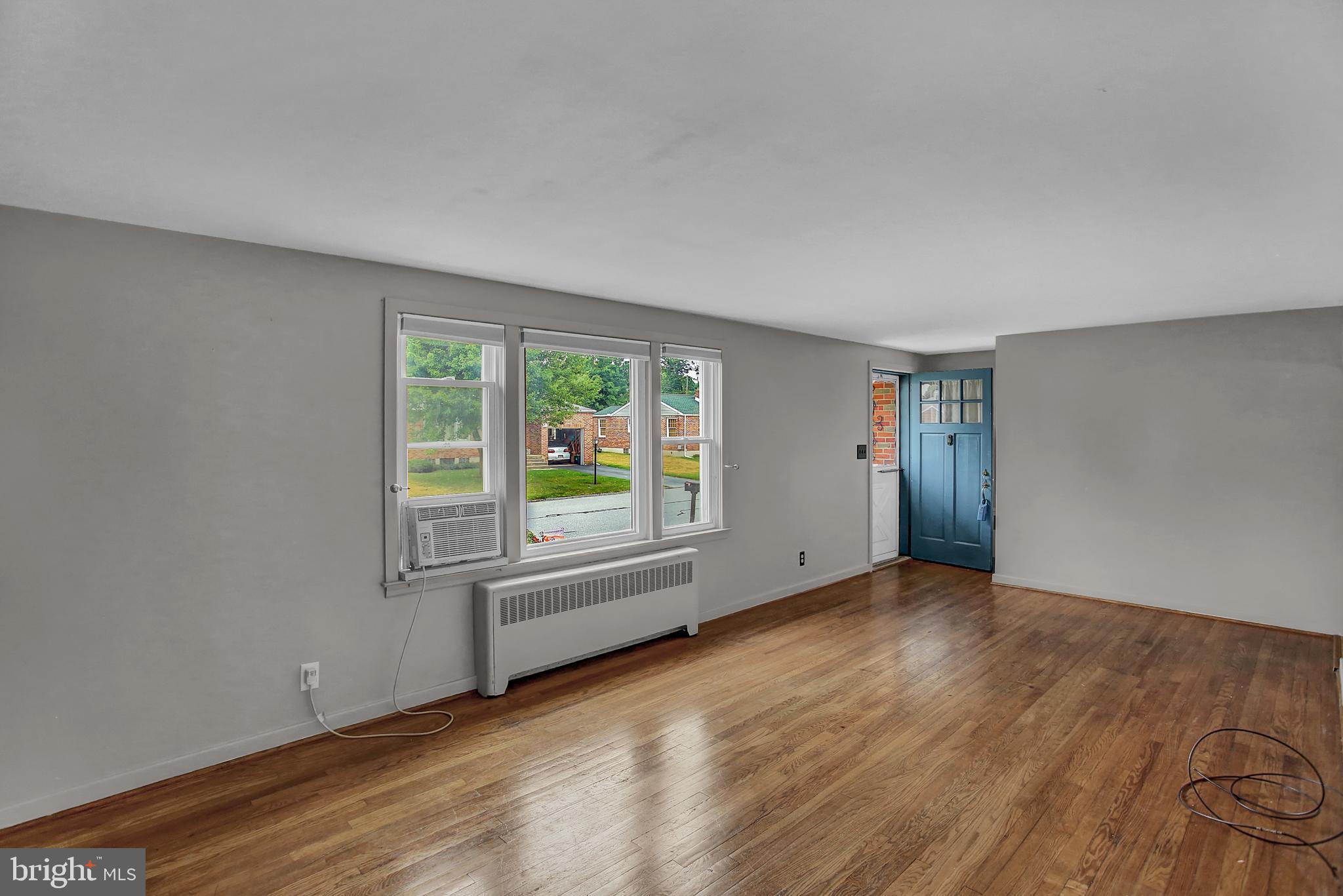 WOODLAND VIEW - Residential