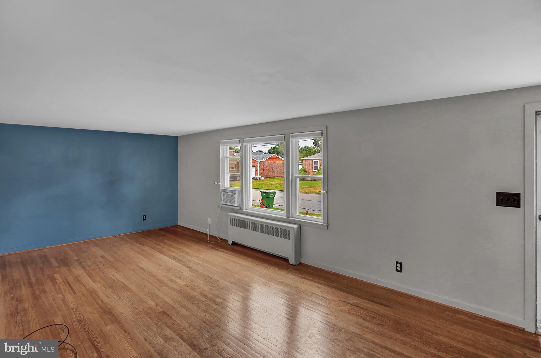 WOODLAND VIEW - Residential