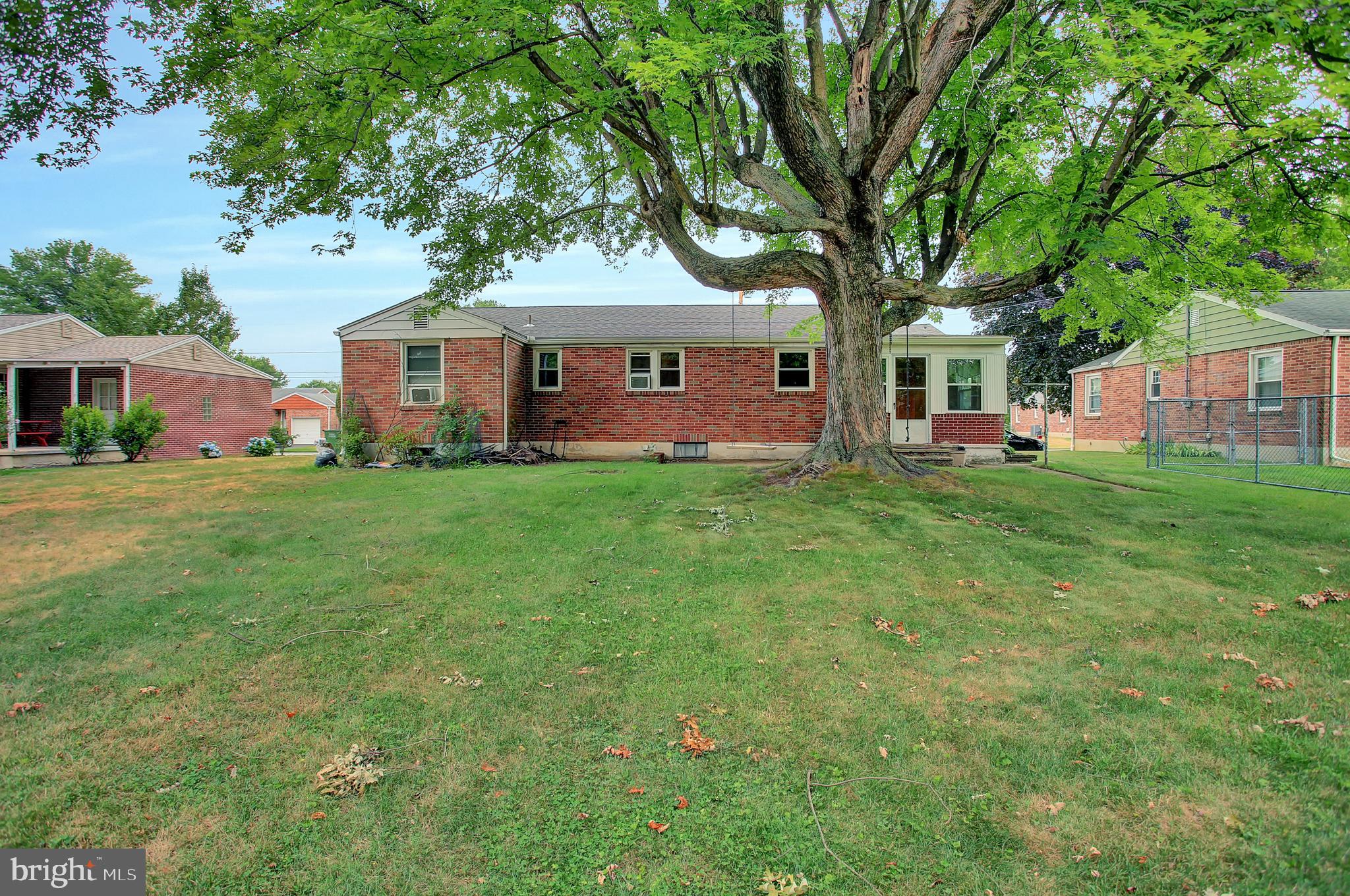 WOODLAND VIEW - Residential