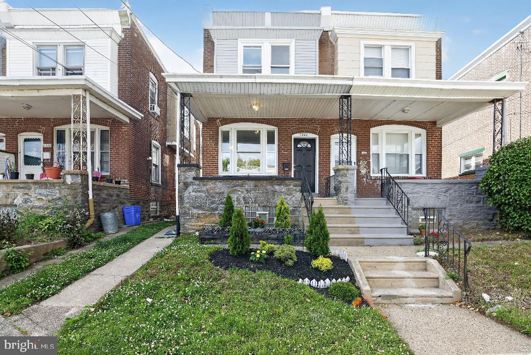 LAWNDALE - Residential
