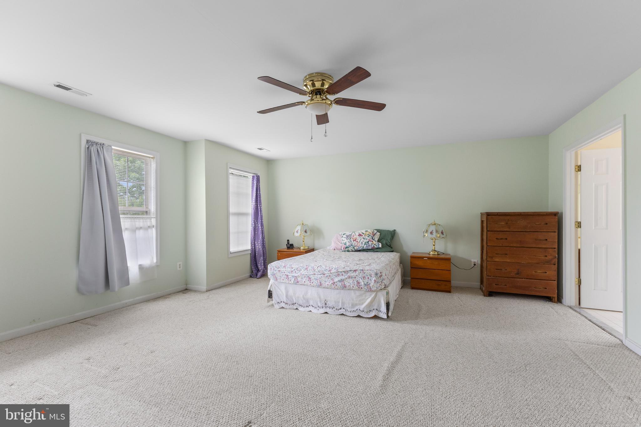 LAURIANNE WOODS - Residential
