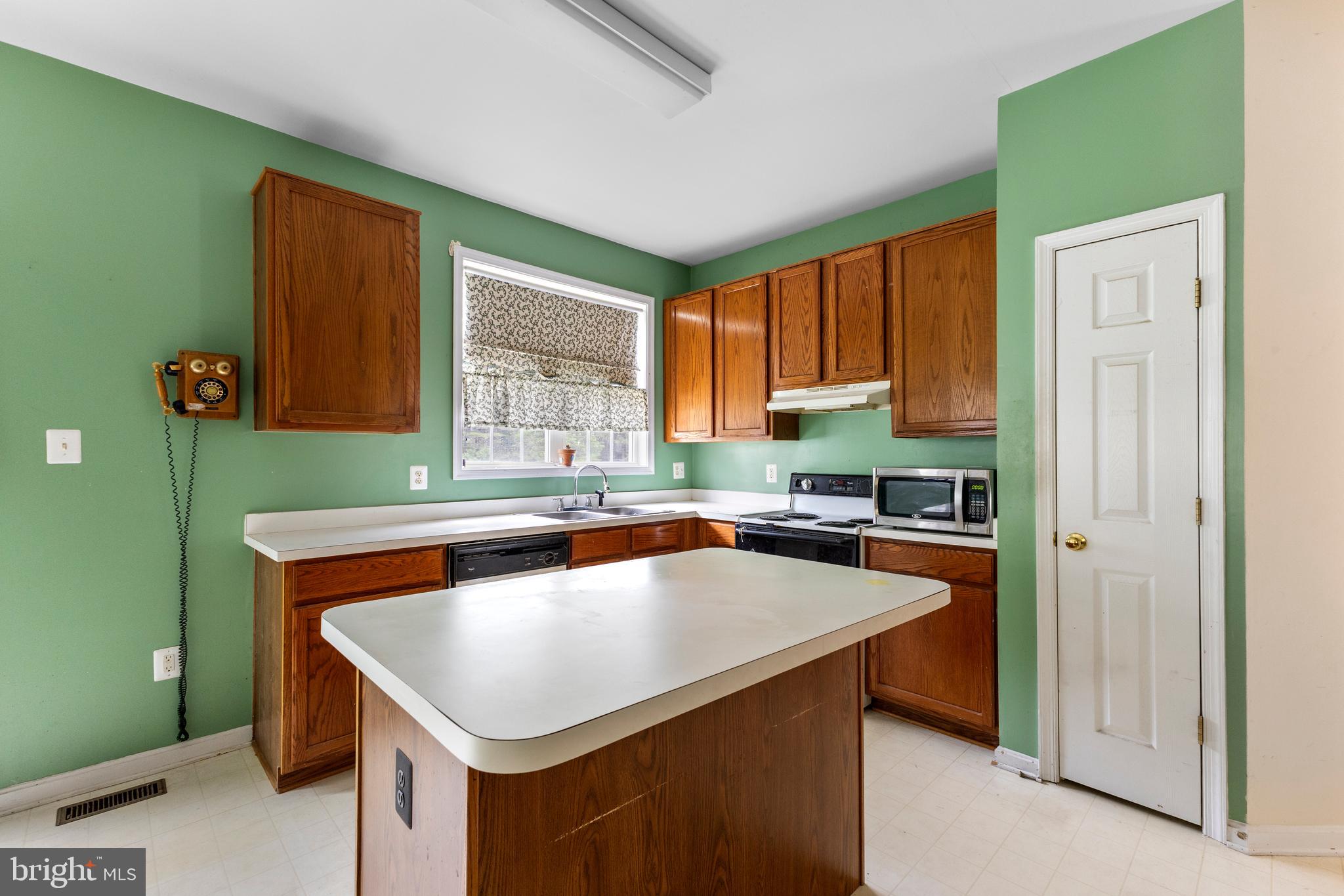 LAURIANNE WOODS - Residential