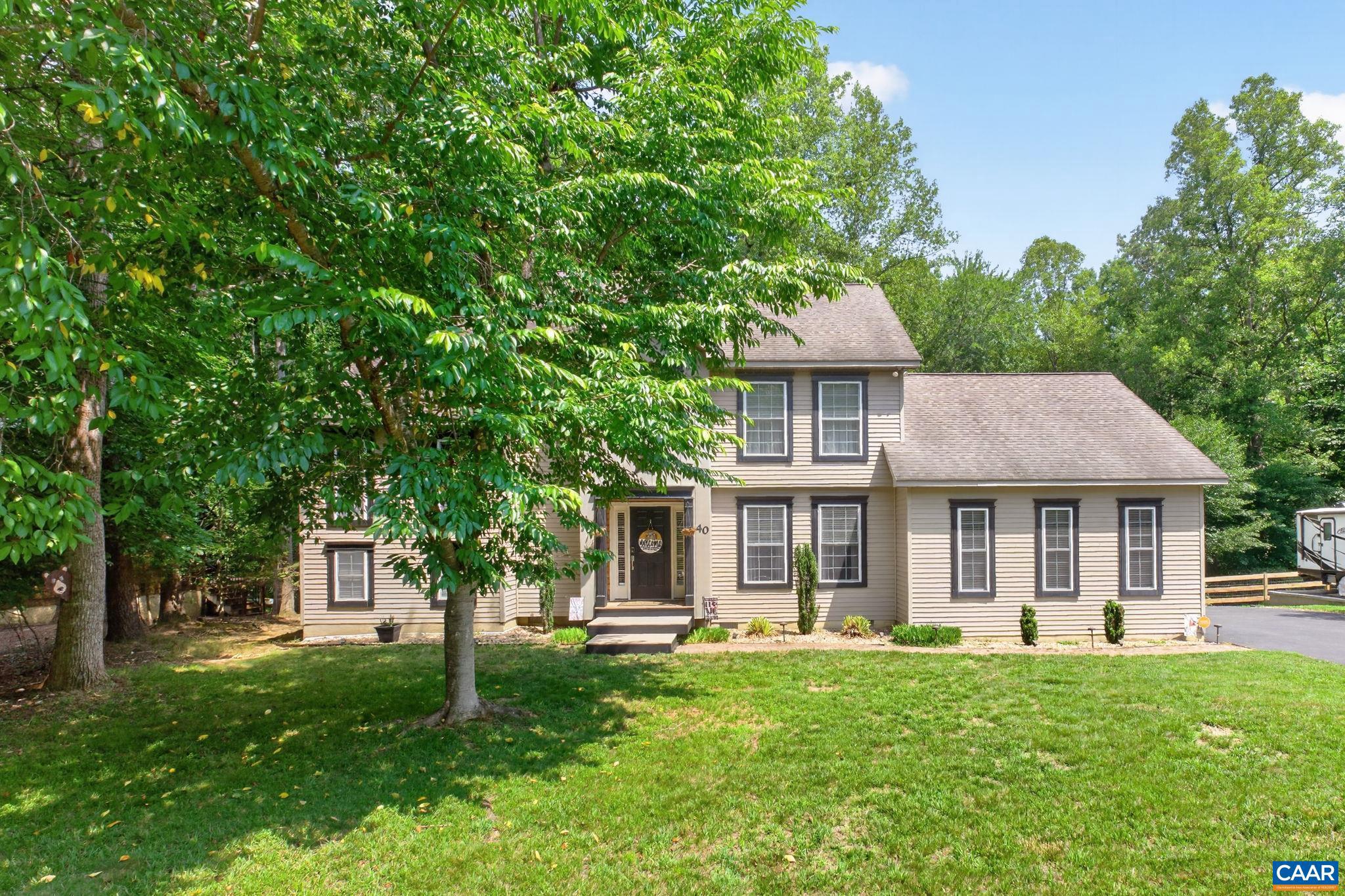 LAKE MONTICELLO - Residential