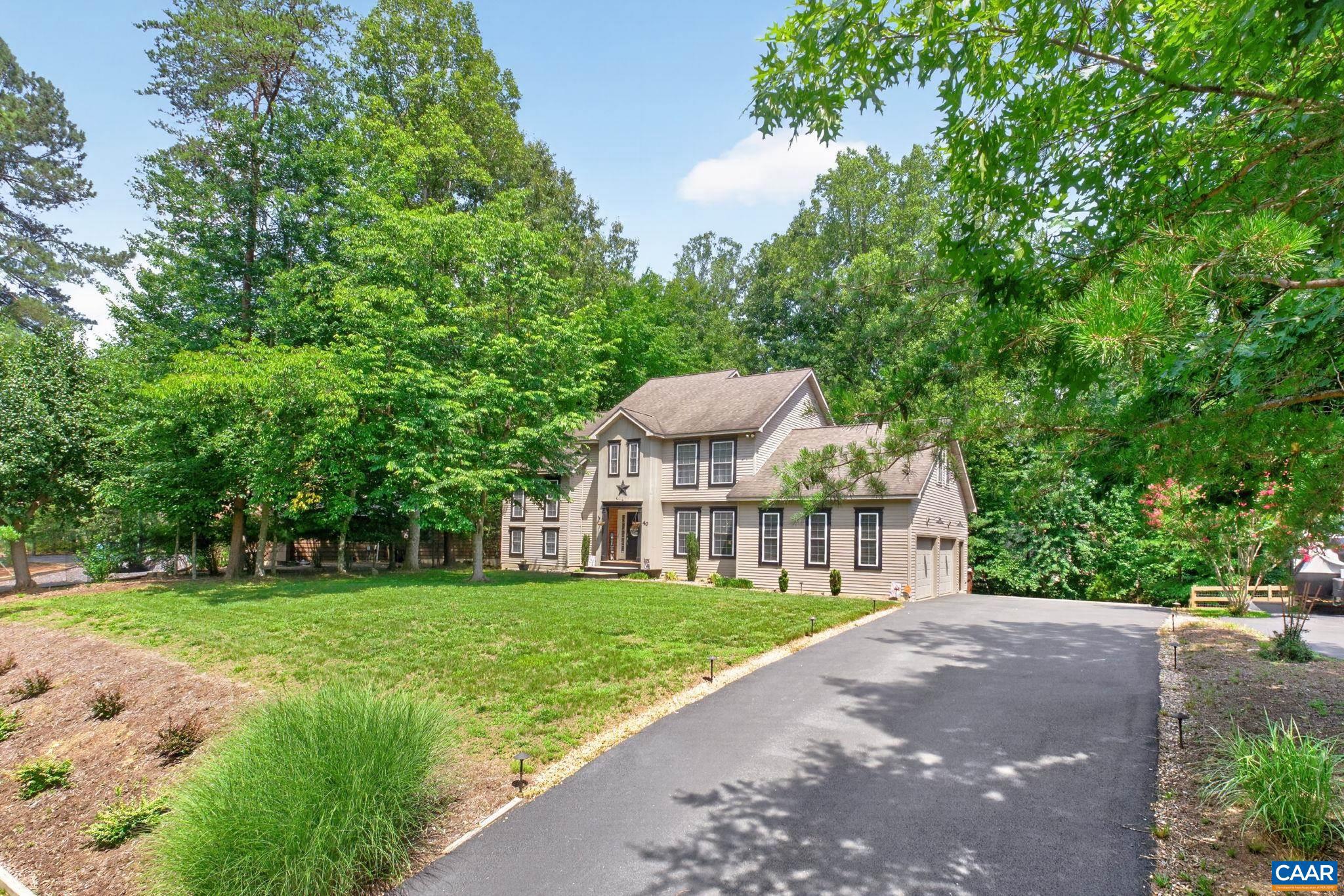 LAKE MONTICELLO - Residential