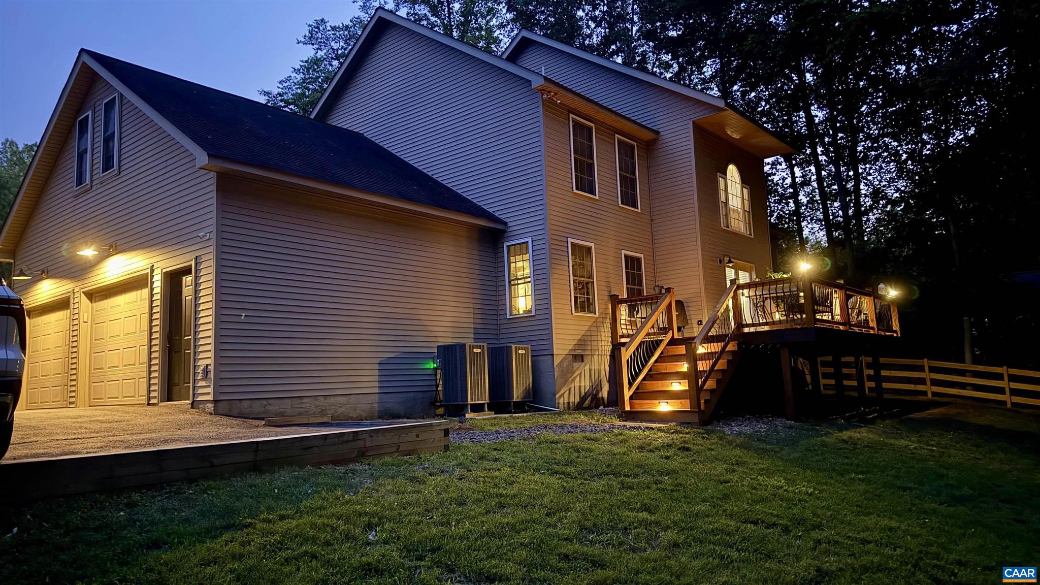 LAKE MONTICELLO - Residential