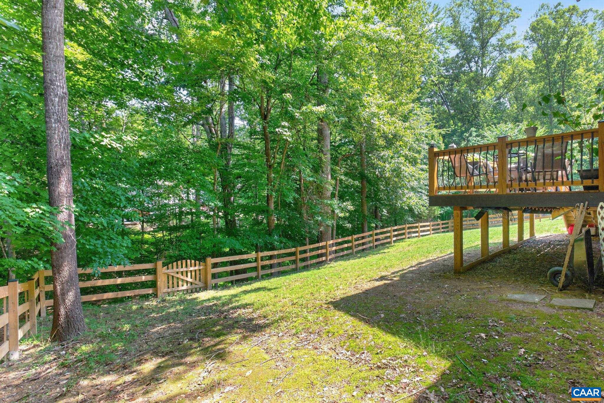 LAKE MONTICELLO - Residential
